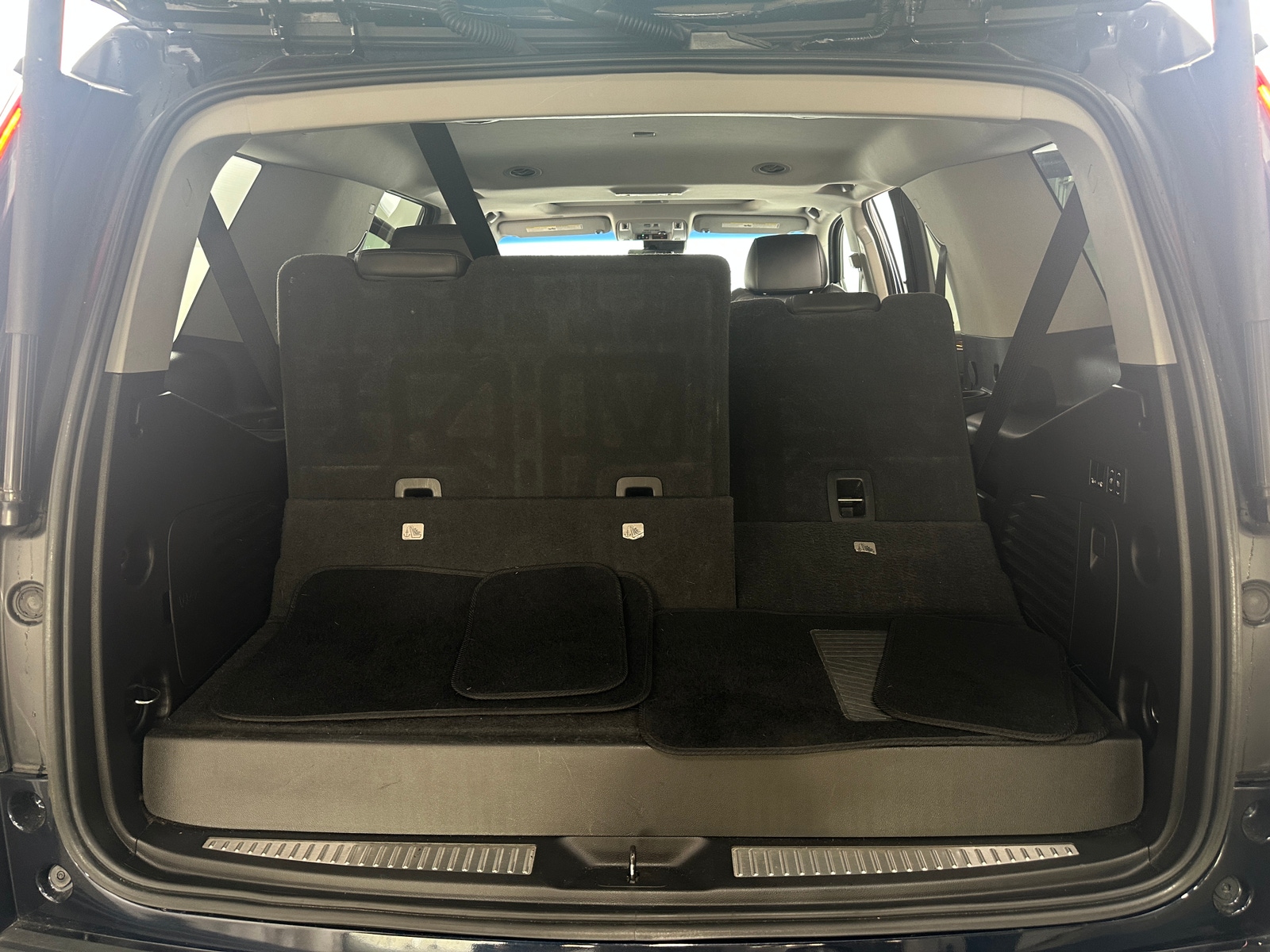 Thumbnail: 2018 Cadillac Escalade - 6