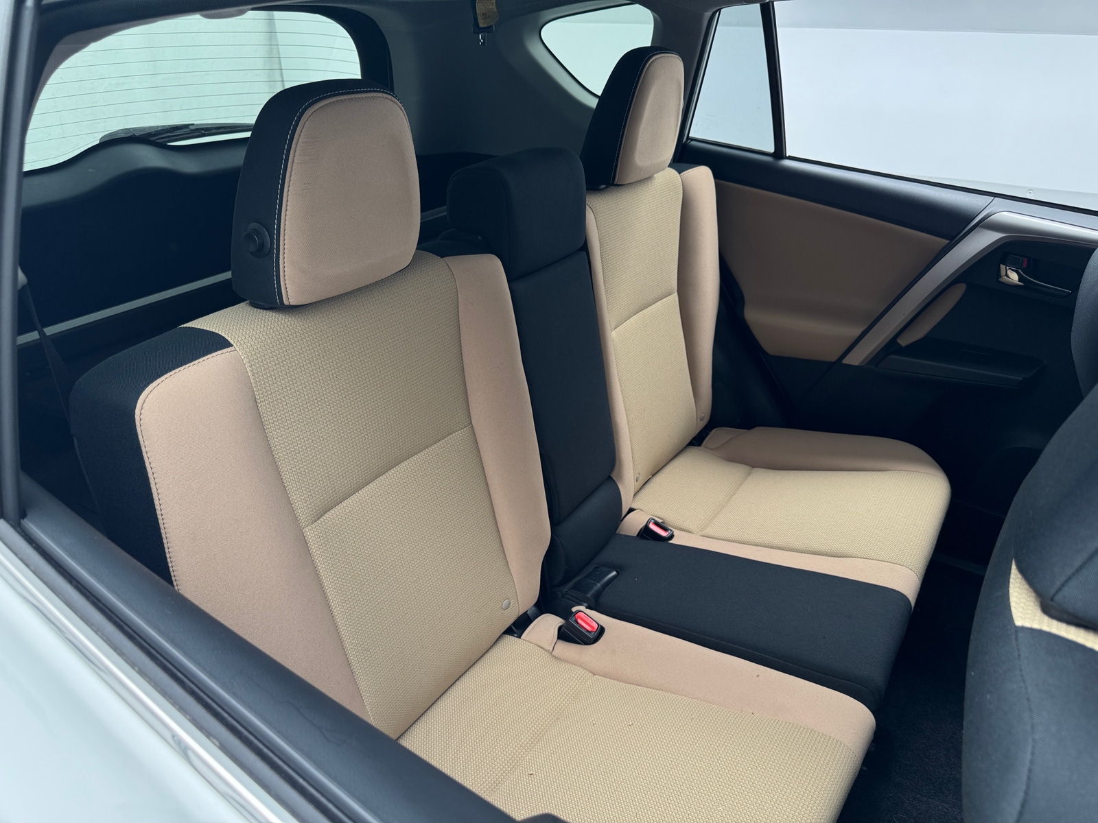 Thumbnail: 2018 Toyota RAV4 - 6