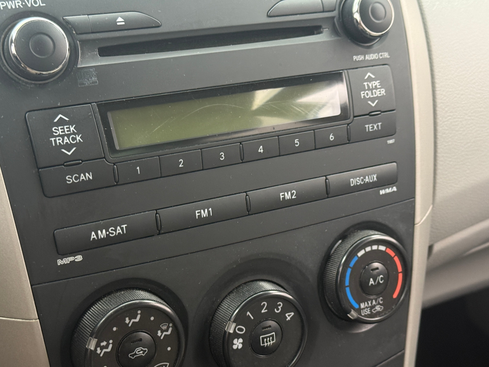 Thumbnail: 2013 Toyota Corolla - 4