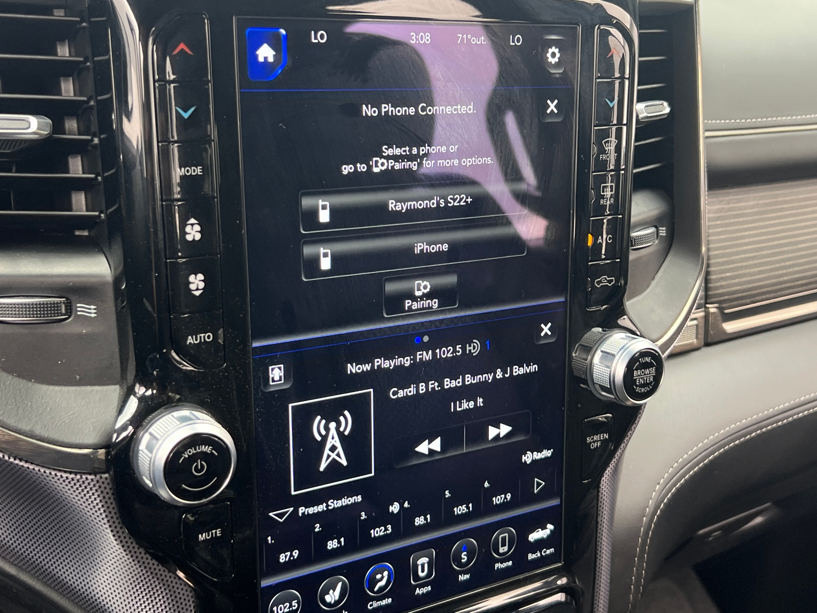 Thumbnail: 2021 RAM 1500 - 3