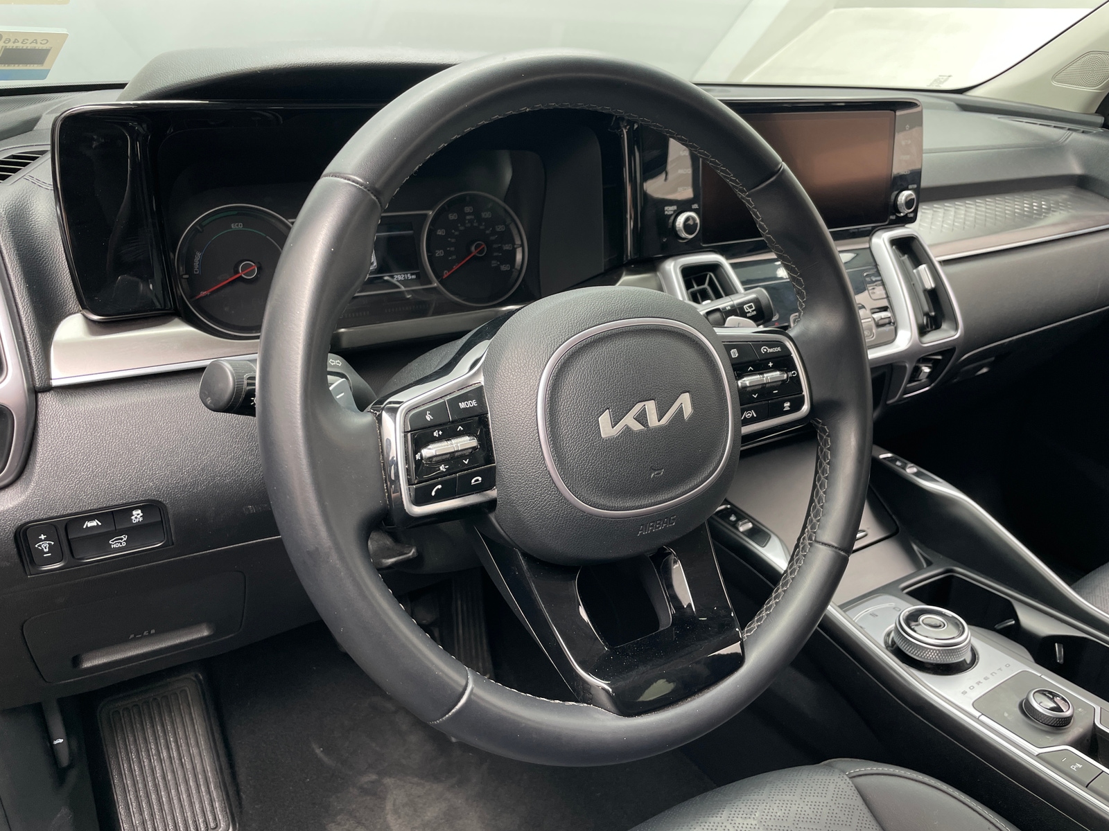 Thumbnail: 2023 Kia Sorento - 4