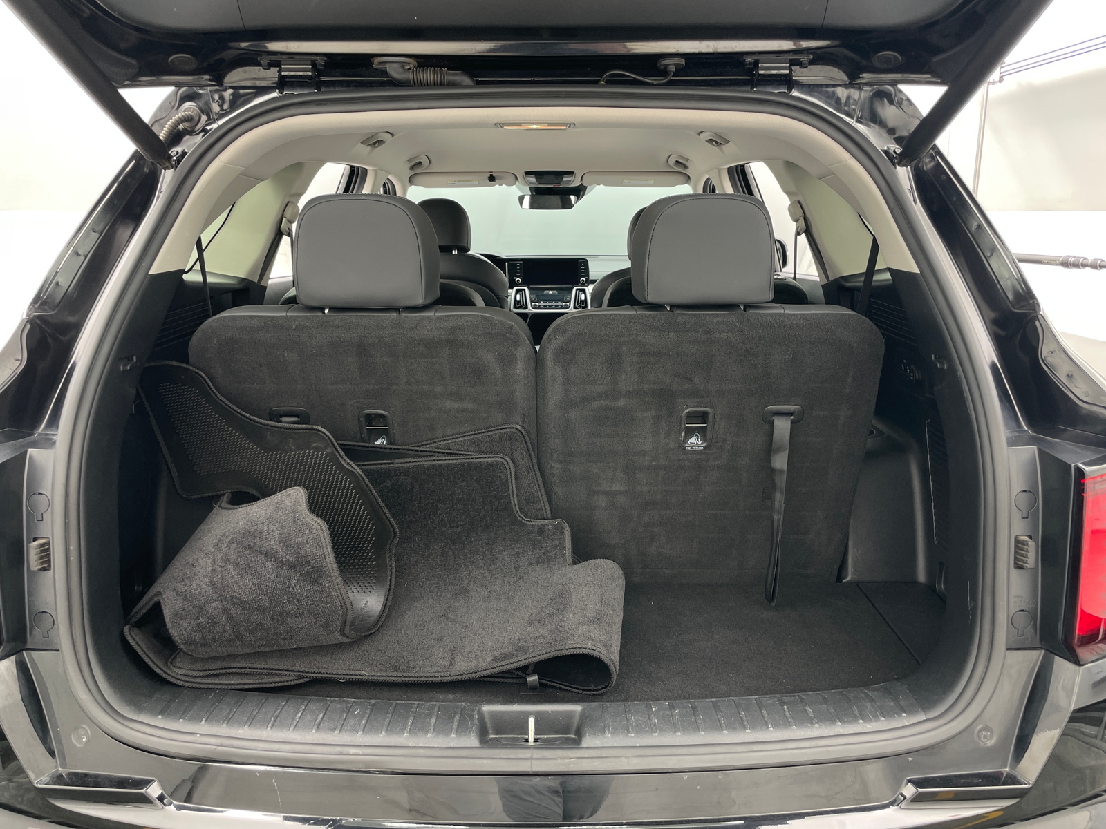 Thumbnail: 2023 Kia Sorento - 6