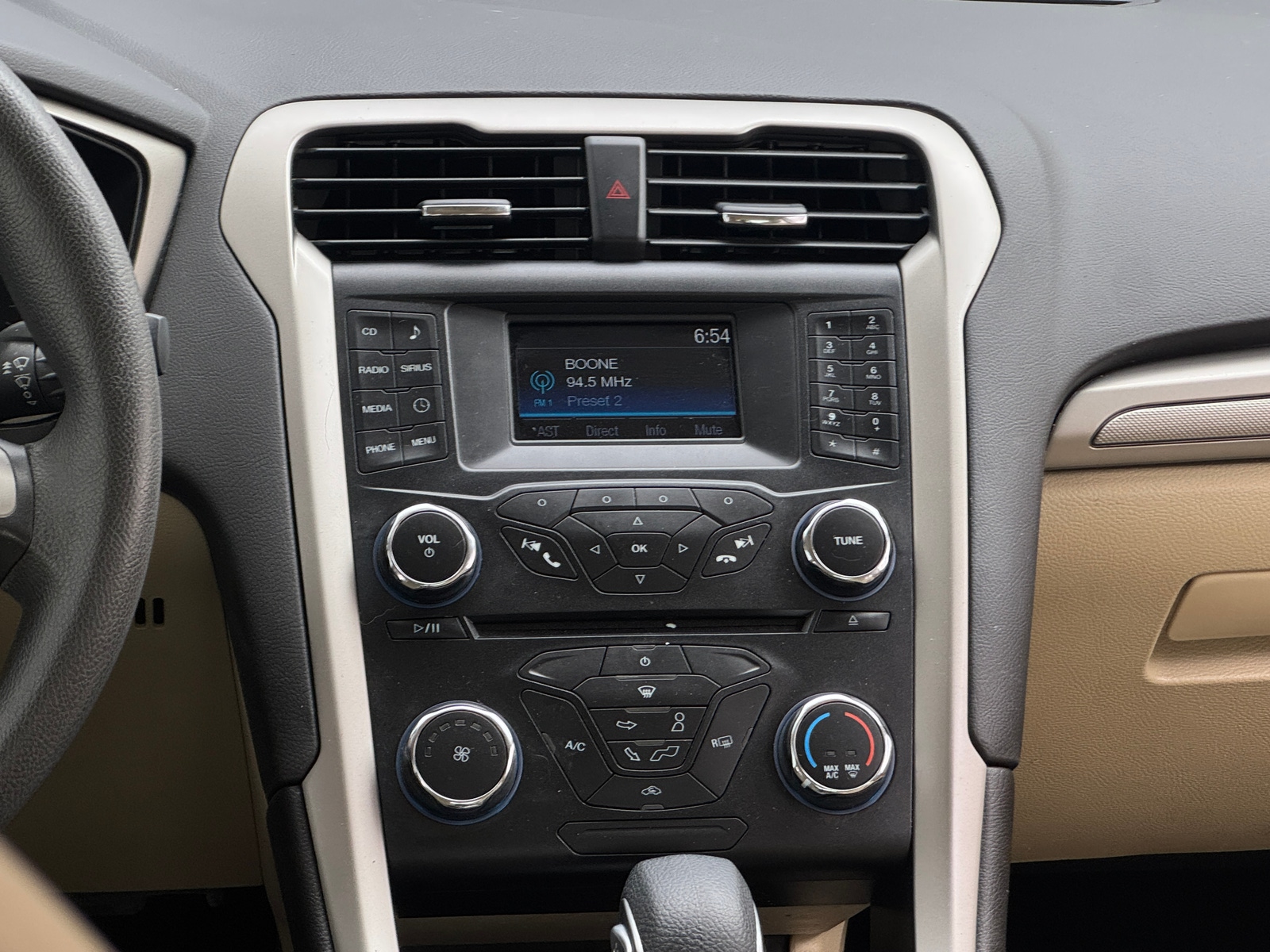 Thumbnail: 2014 Ford Fusion - 4