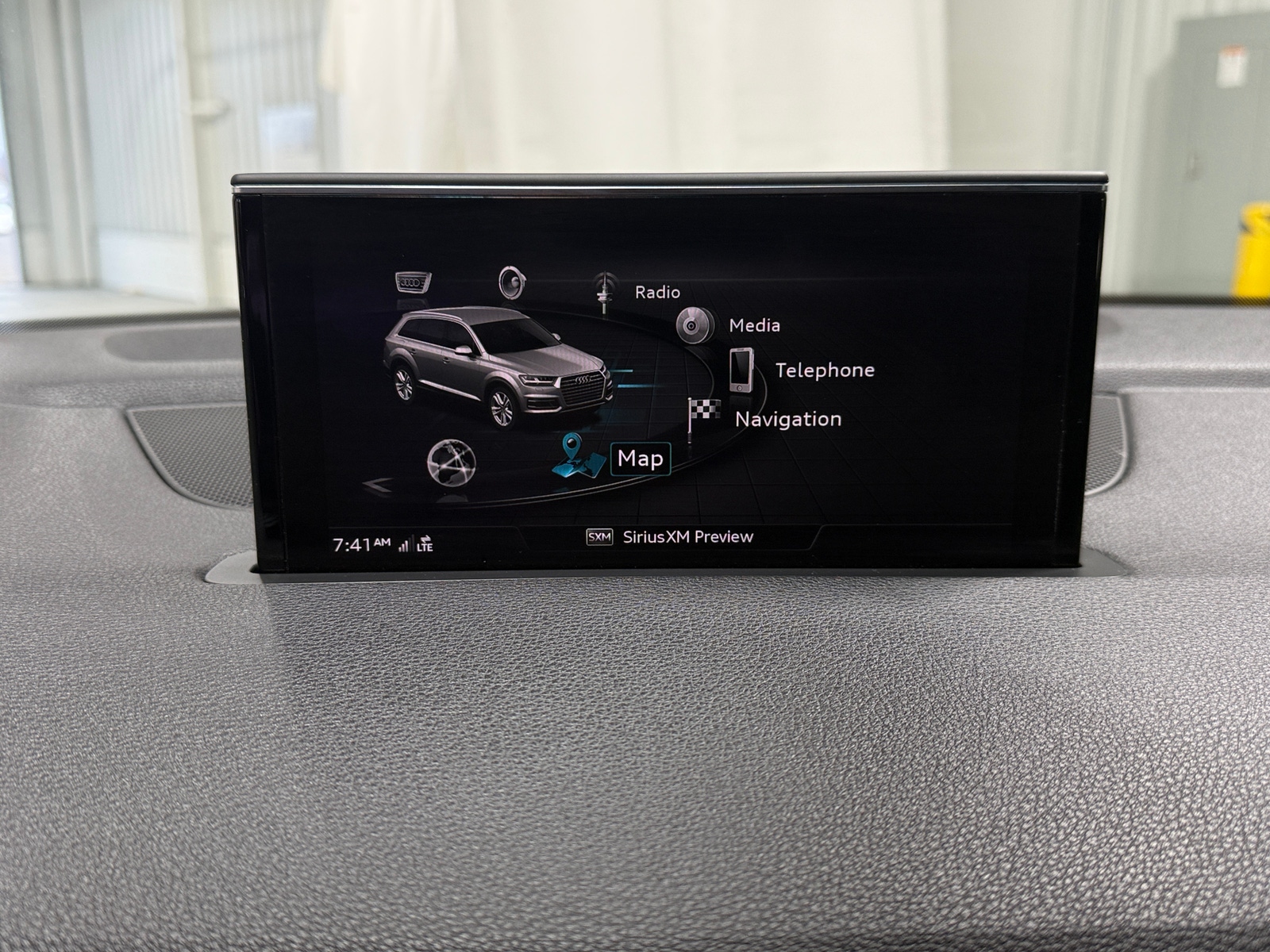 Thumbnail: 2019 Audi Q7 - 3