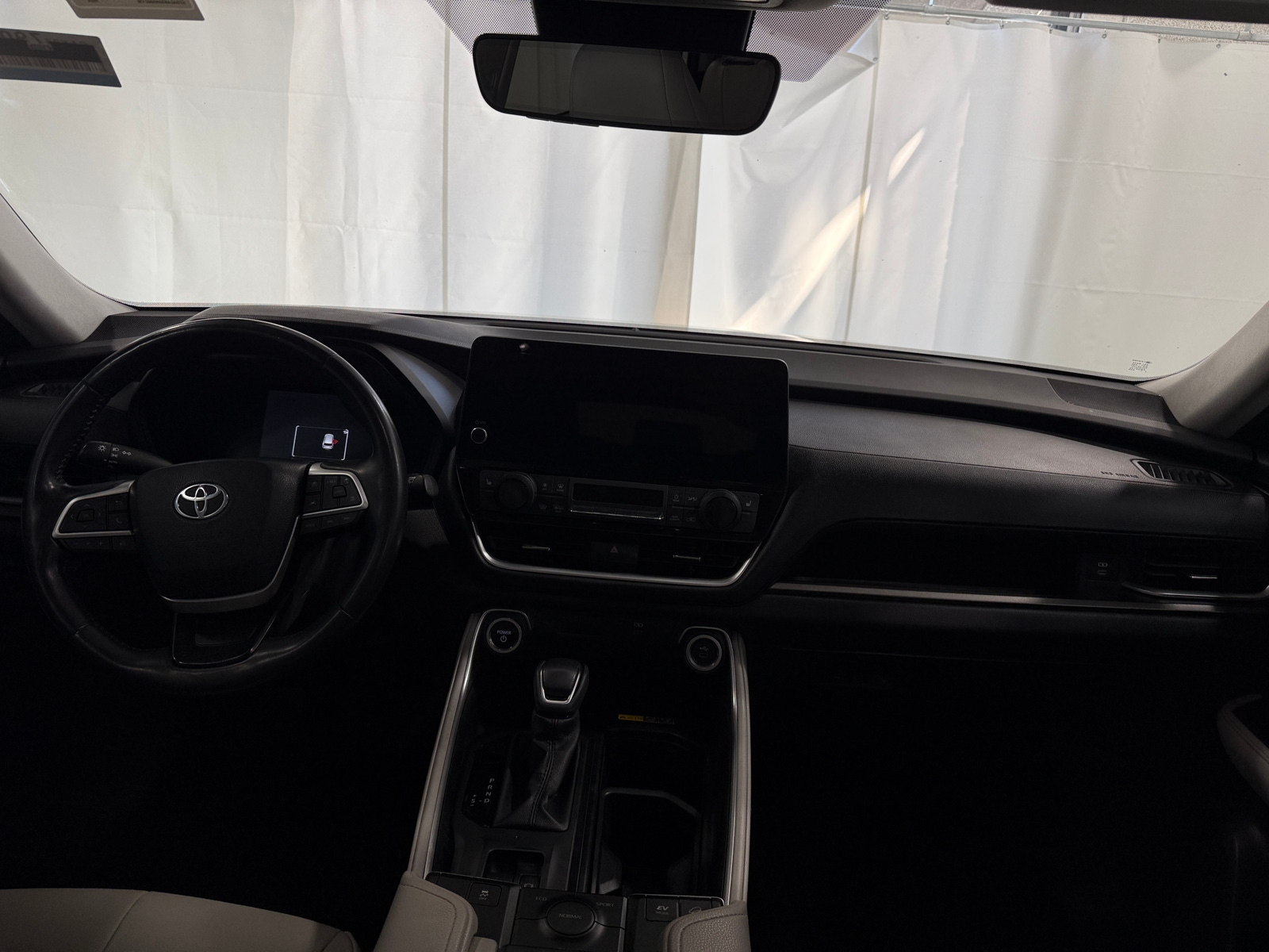 Thumbnail: 2024 Toyota Grand Highlander - 2