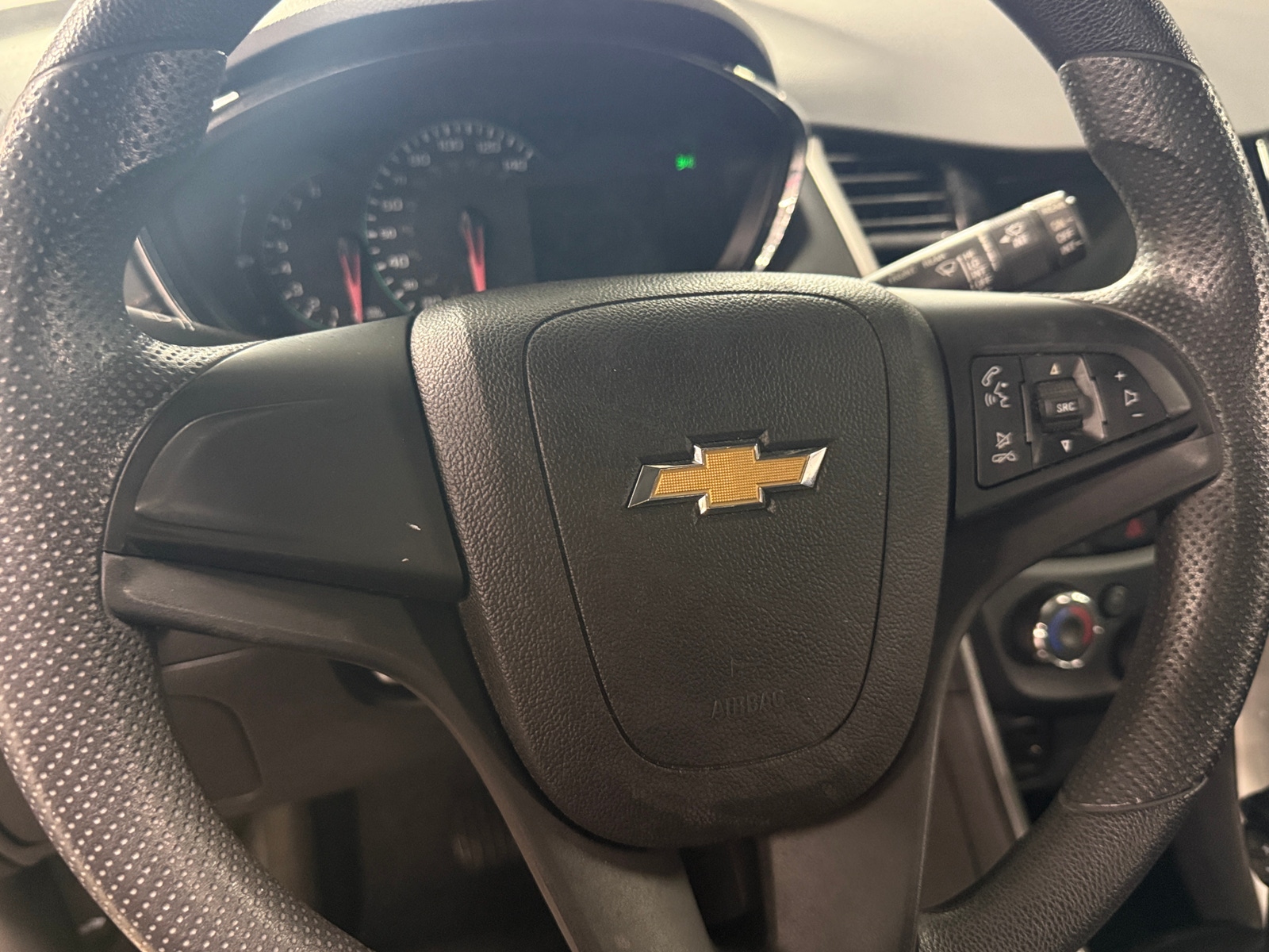 Thumbnail: 2019 Chevrolet Trax - 5