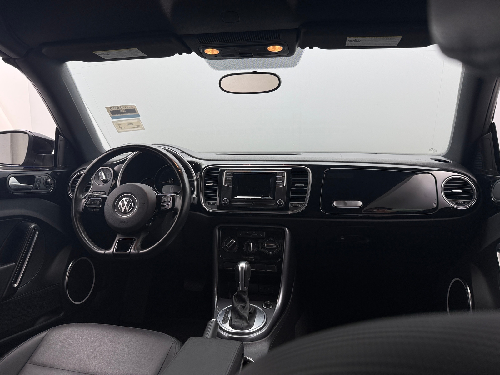 Thumbnail: 2019 Volkswagen Beetle - 2