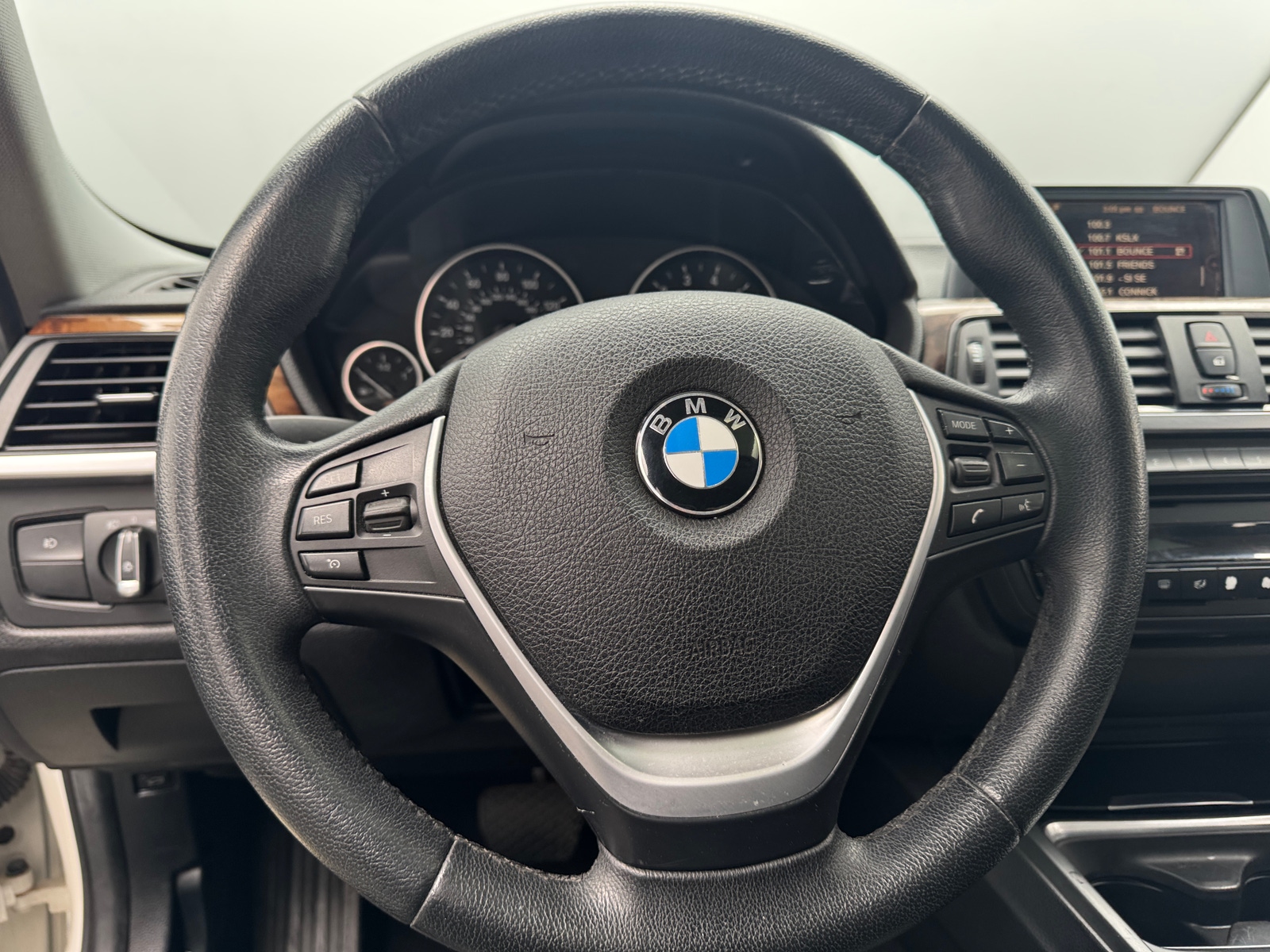 Thumbnail: 2014 BMW 3 Series - 4