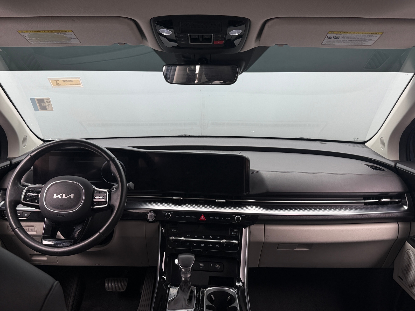 Thumbnail: 2023 Kia Carnival - 2