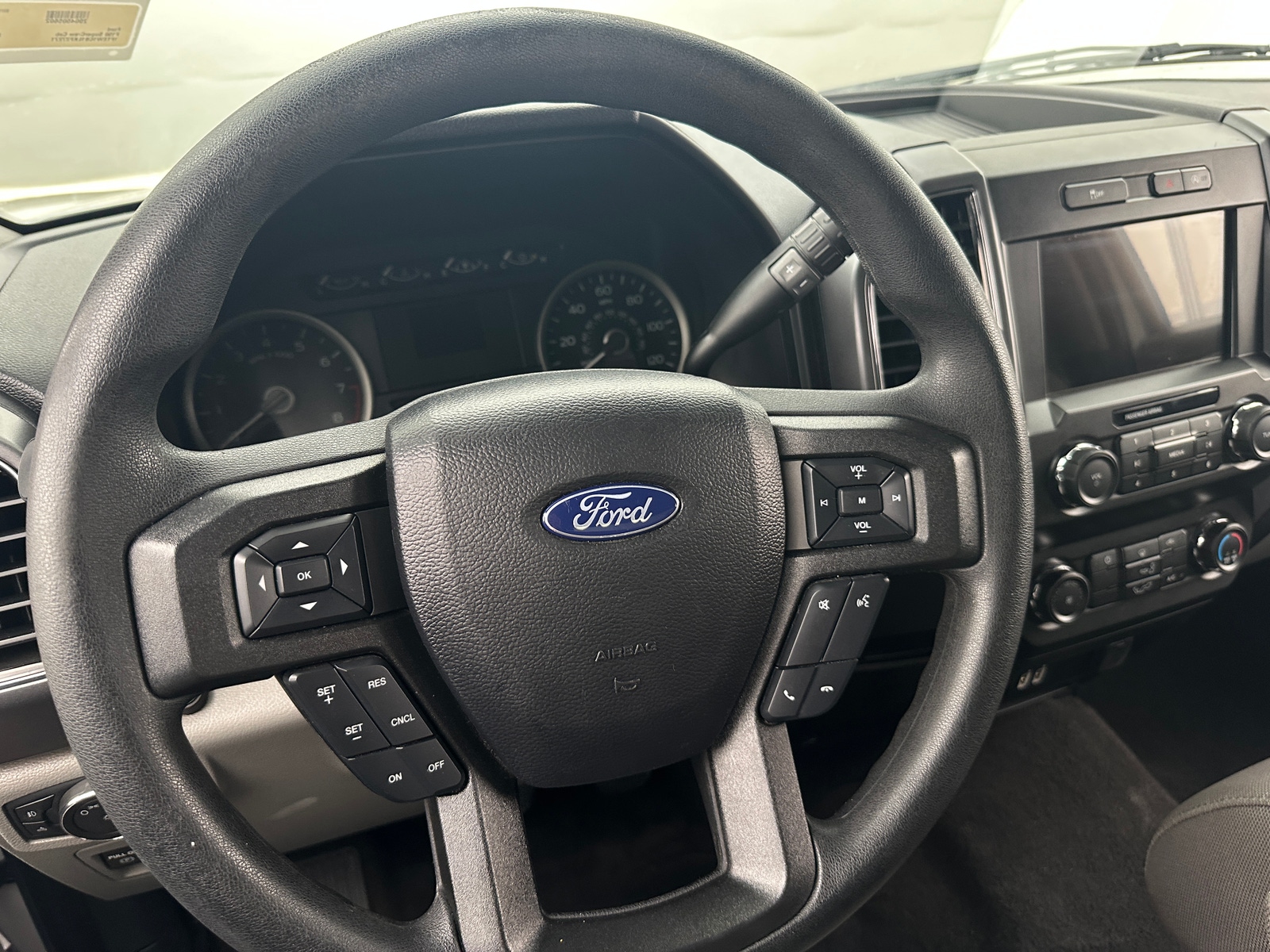 Thumbnail: 2020 Ford Econoline - 5