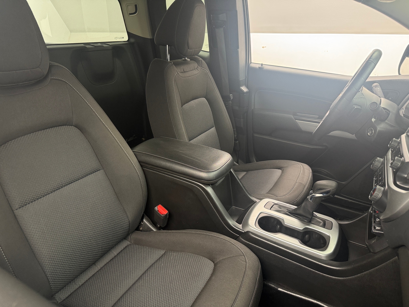 Thumbnail: 2022 Chevrolet Colorado - 2