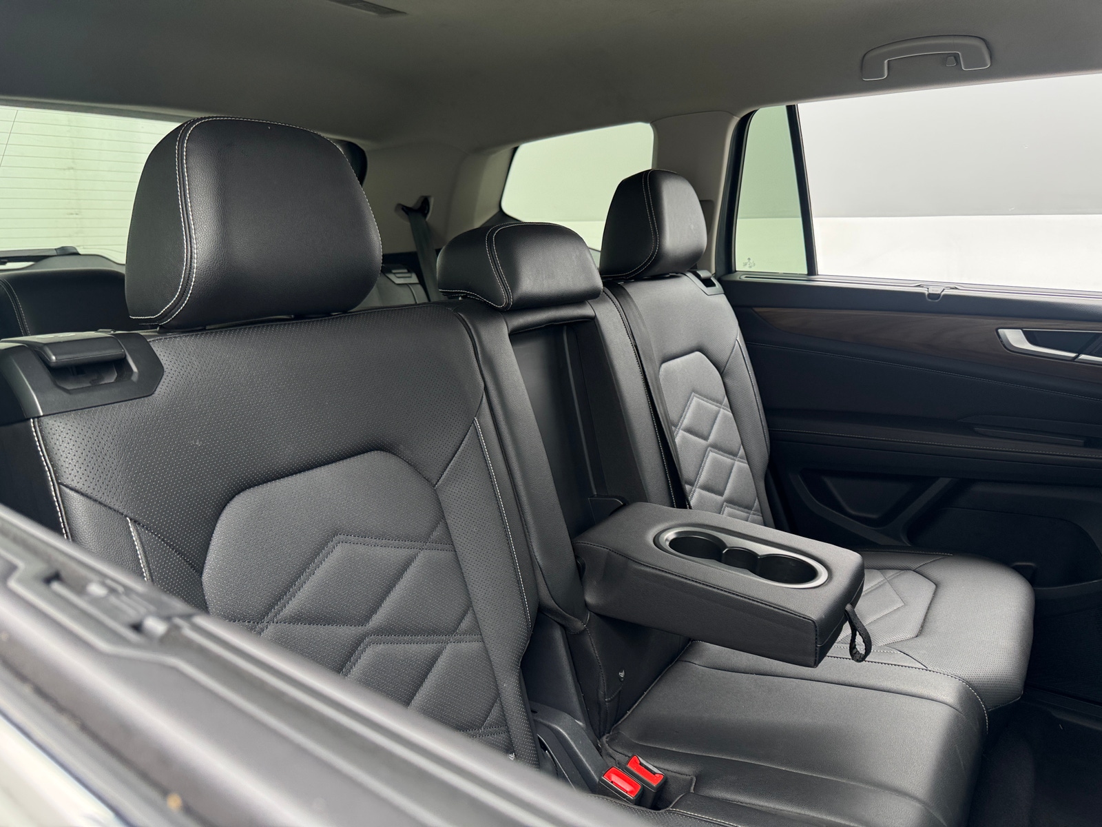 Thumbnail: 2025 Volkswagen Atlas - 5