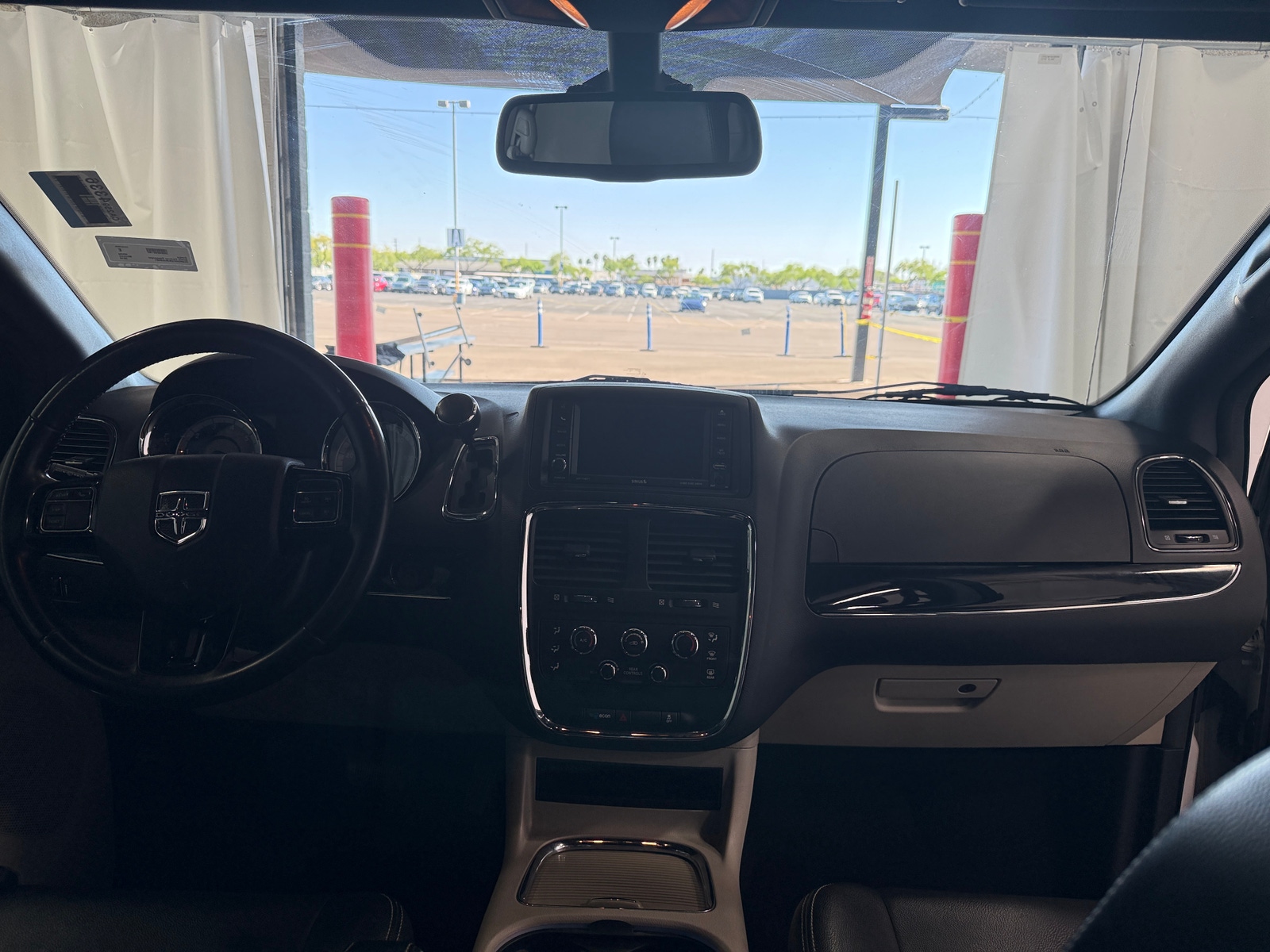 Thumbnail: 2018 Dodge Grand Caravan - 2