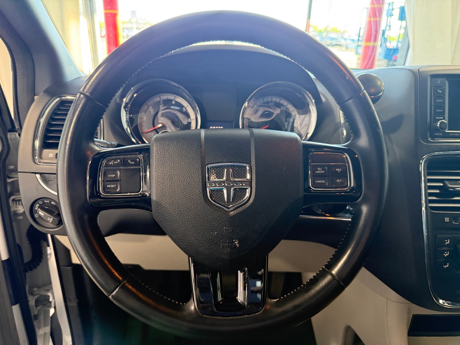 Thumbnail: 2018 Dodge Grand Caravan - 4