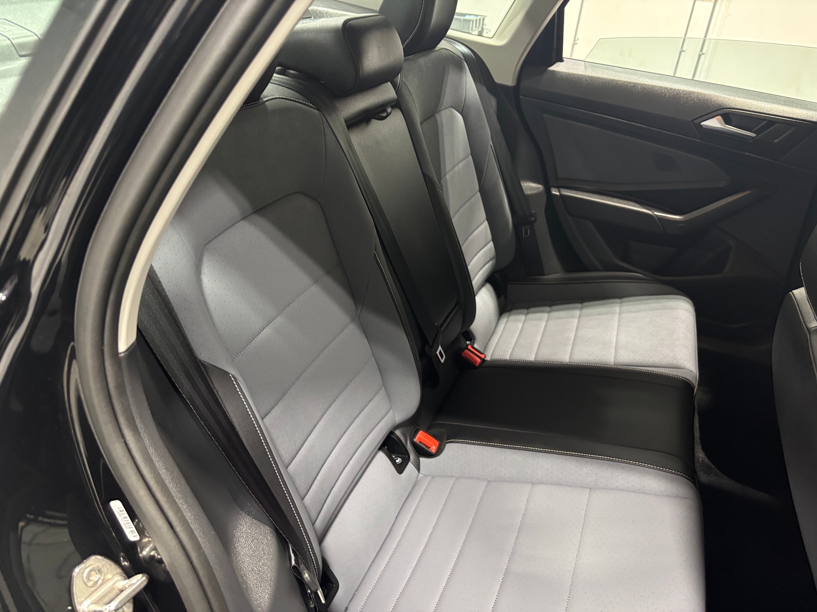 Thumbnail: 2025 Volkswagen Jetta - 5