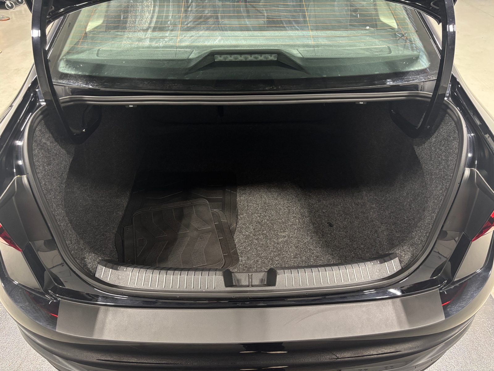 Thumbnail: 2025 Volkswagen Jetta - 6