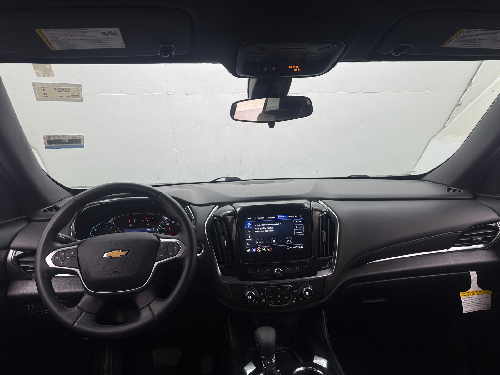 Thumbnail: 2023 Chevrolet Traverse - 3
