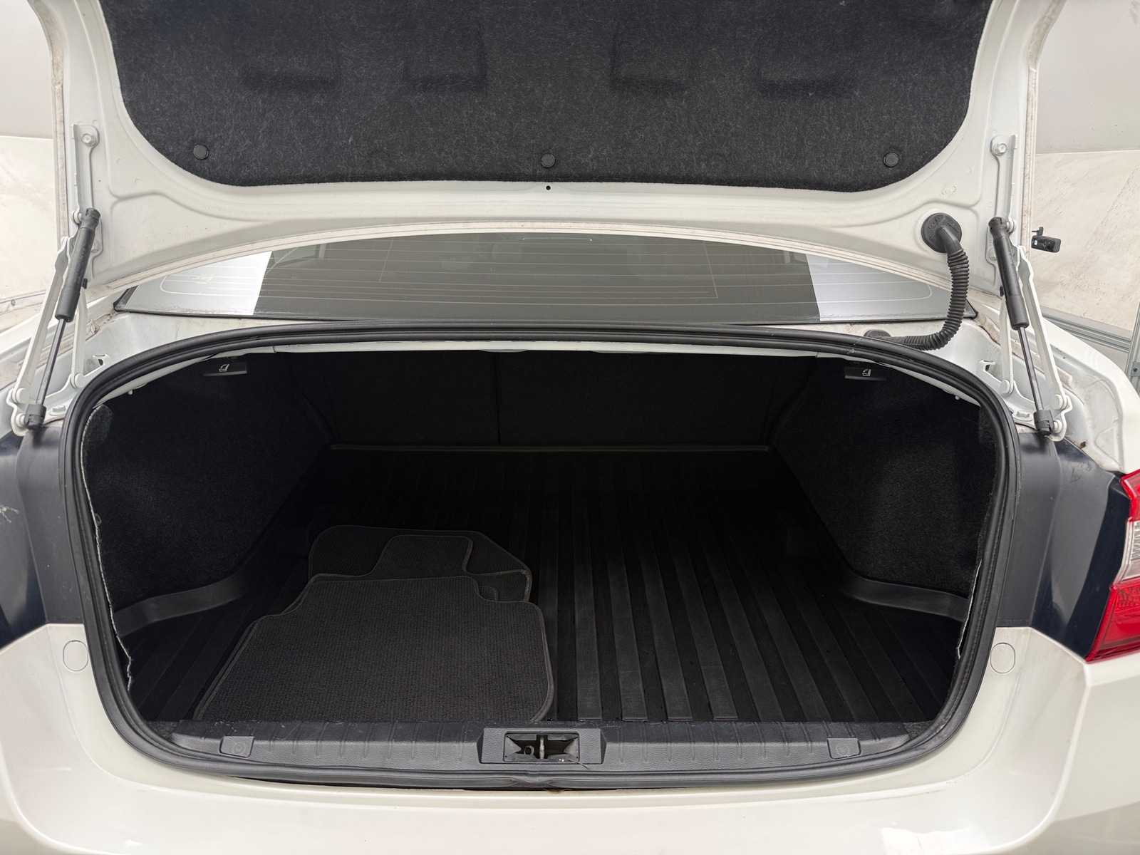 Thumbnail: 2019 Subaru Legacy - 6