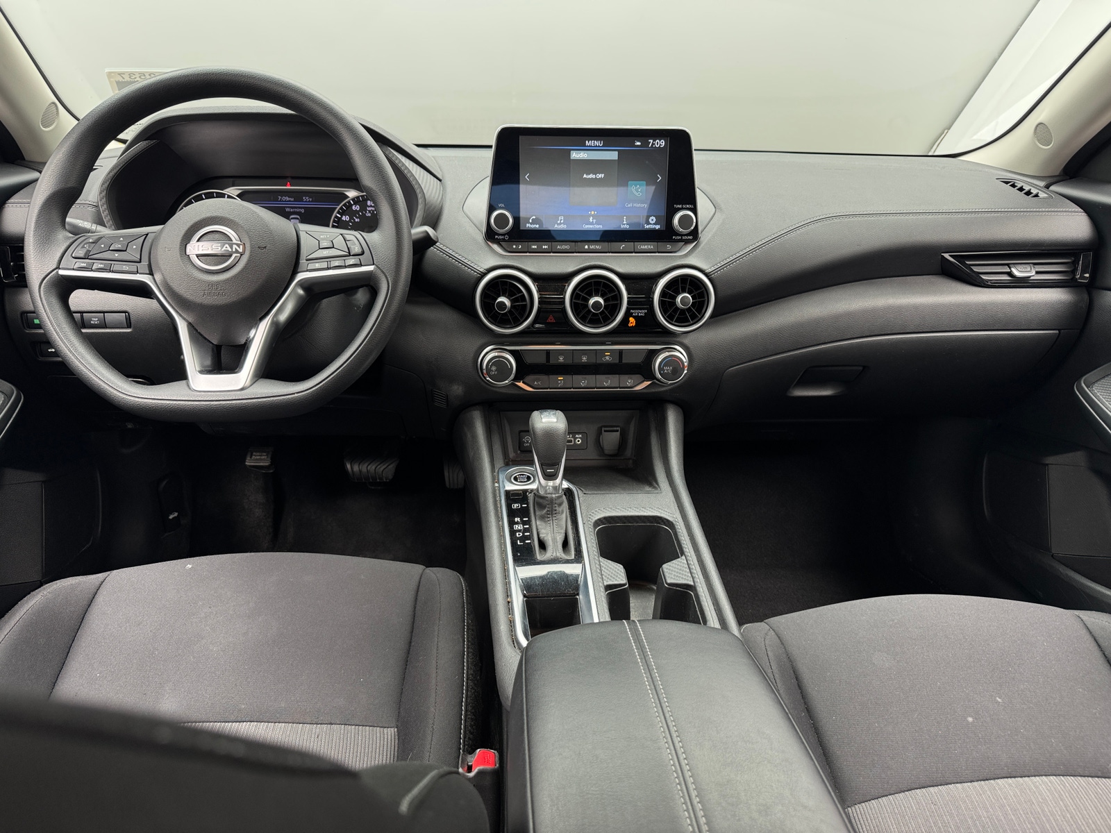 Thumbnail: 2025 Nissan Sentra - 3