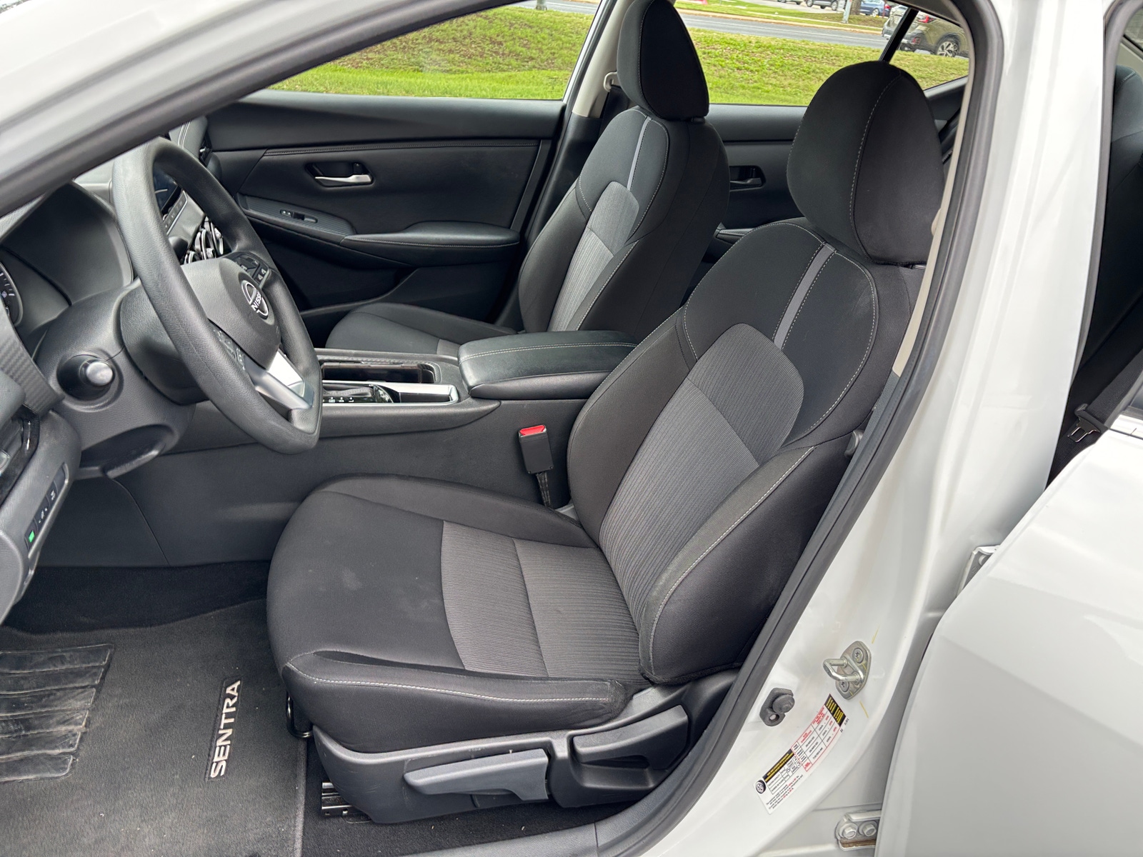 Thumbnail: 2025 Nissan Sentra - 2