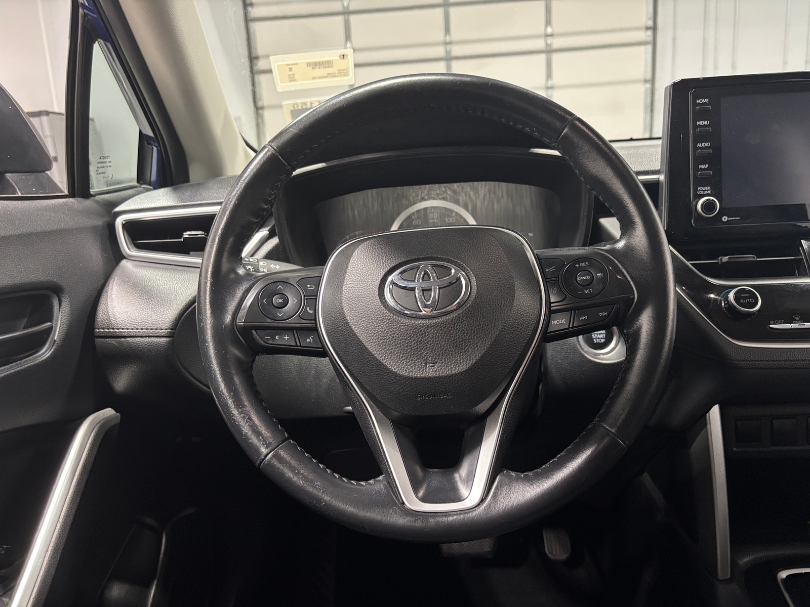 Thumbnail: 2022 Toyota Corolla Cross - 5