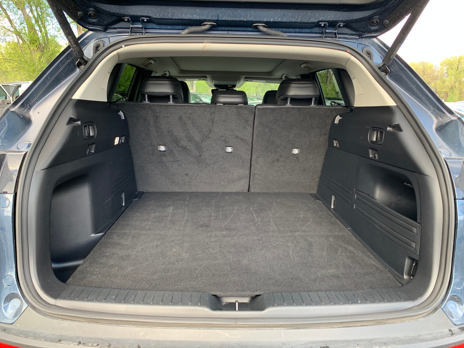 Thumbnail: 2025 Mazda CX-50 - 6