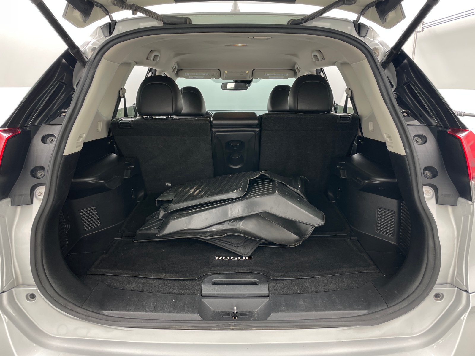 Thumbnail: 2019 Nissan Rogue - 6