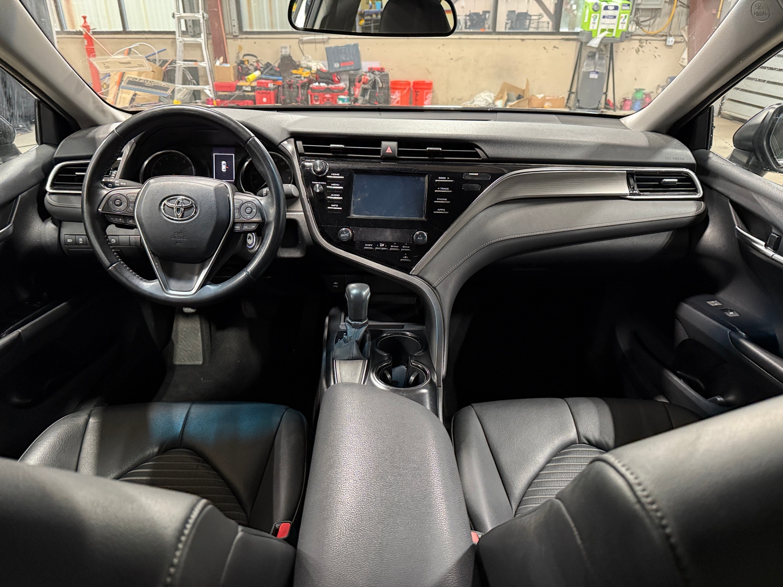 Thumbnail: 2018 Toyota Camry - 3