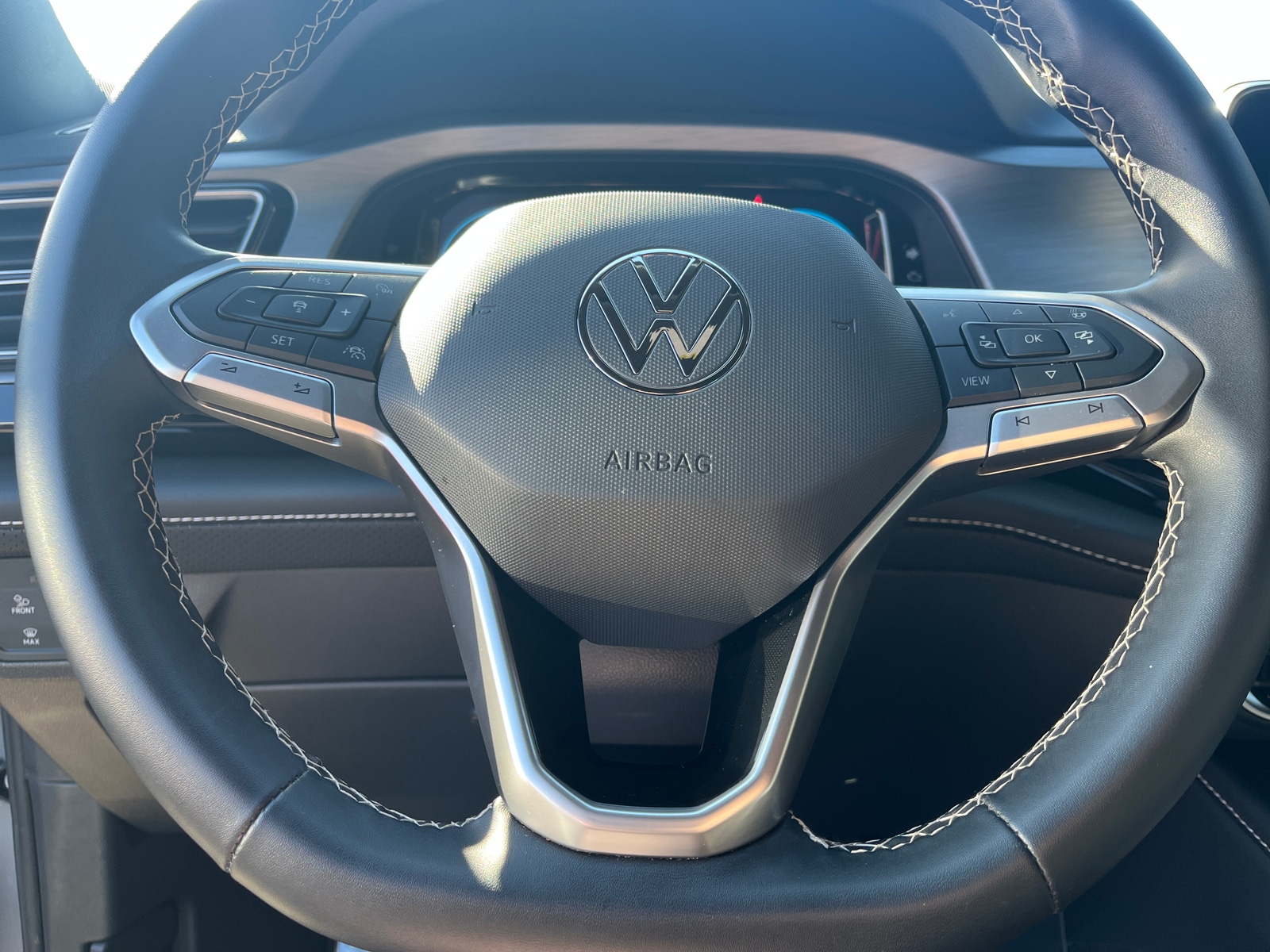 Thumbnail: 2025 Volkswagen Atlas - 4