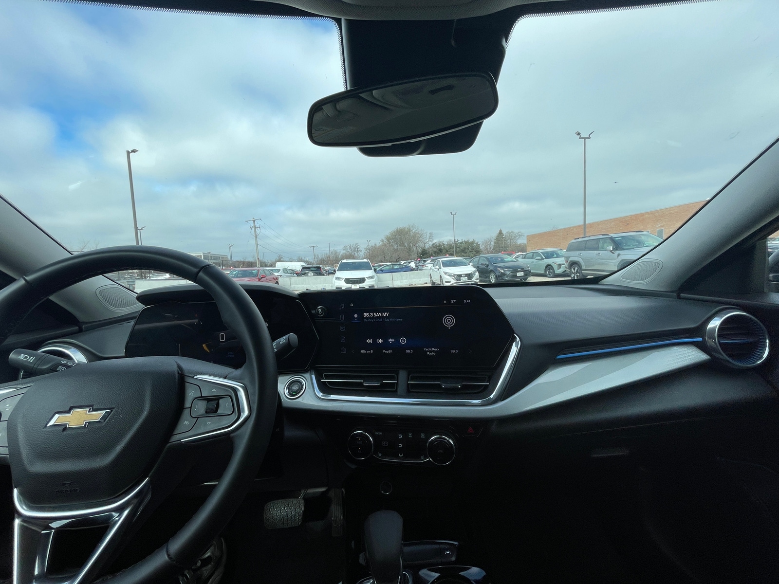 Thumbnail: 2025 Chevrolet Trax - 3