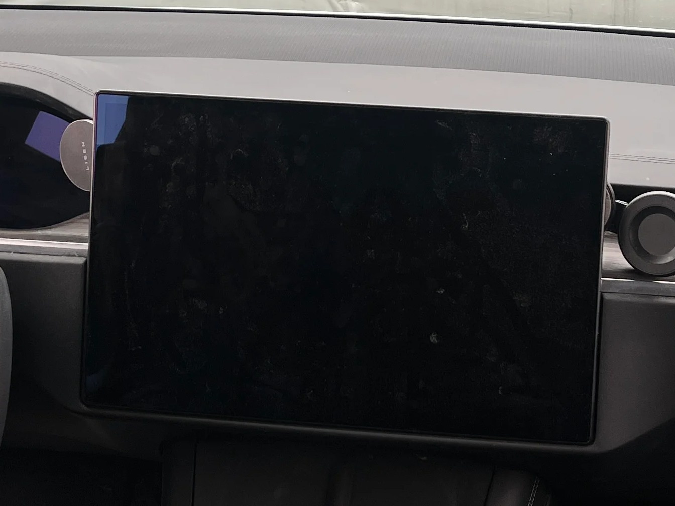 Thumbnail: 2023 Tesla Model X - 3