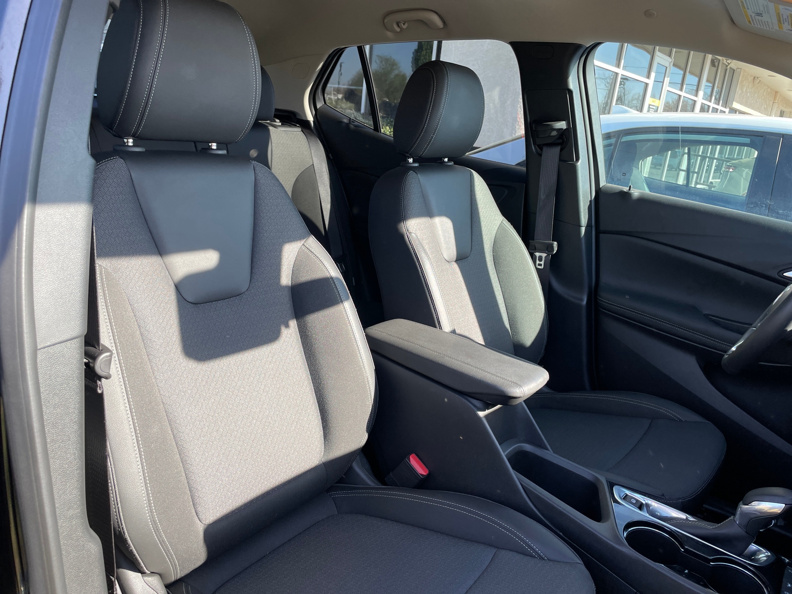 Thumbnail: 2025 Buick Encore GX - 2