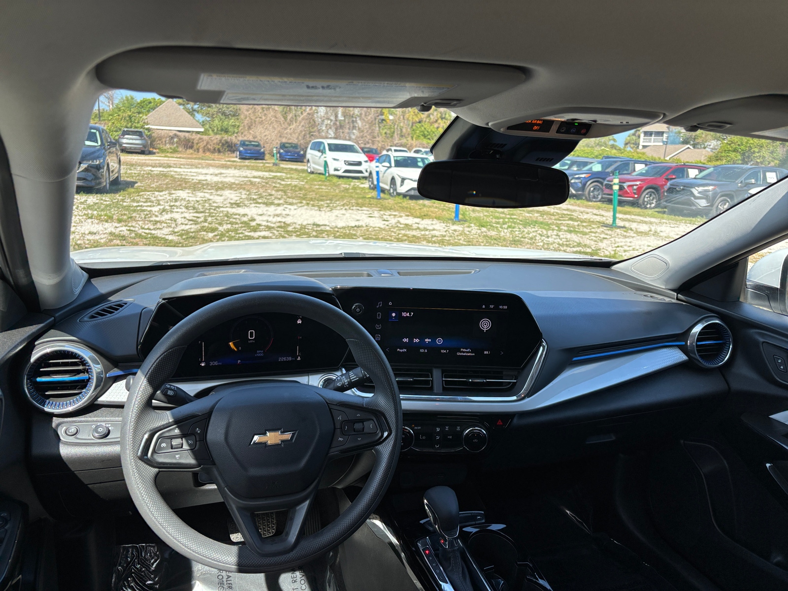 Thumbnail: 2025 Chevrolet Trax - 3