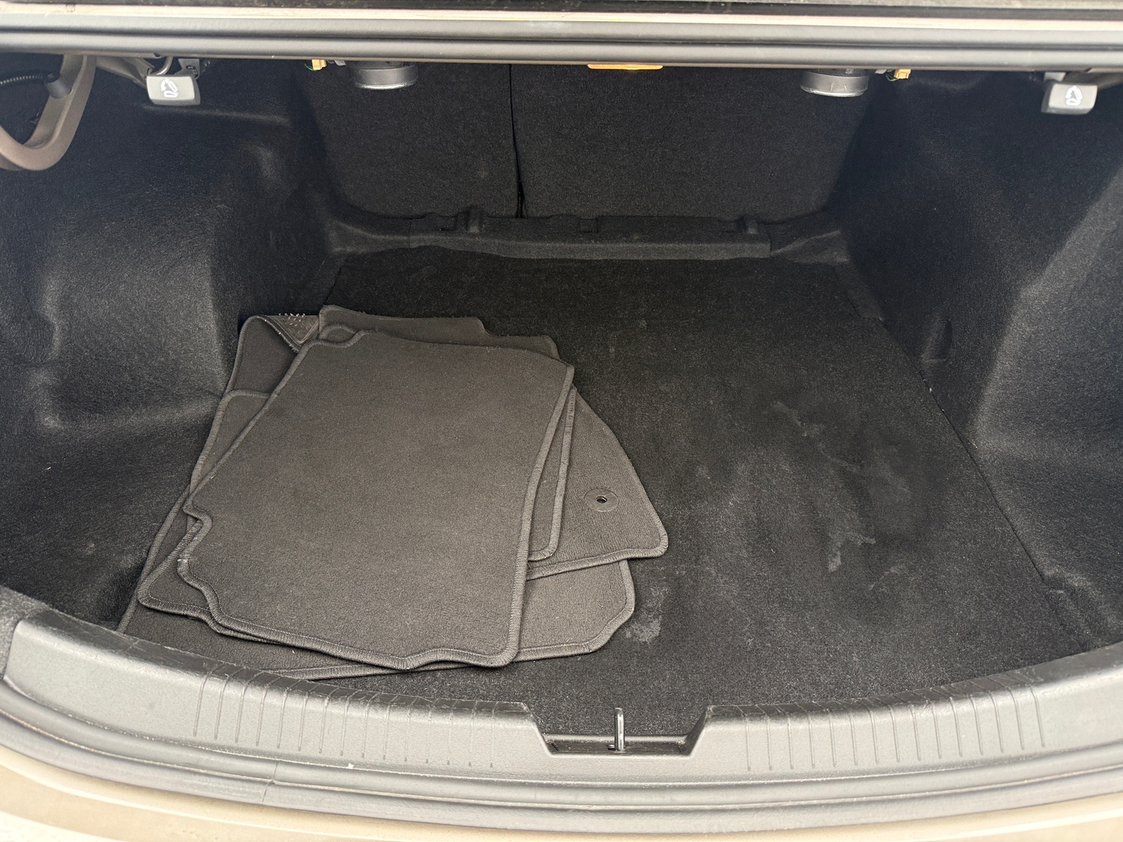 Thumbnail: 2024 Chevrolet Malibu - 6