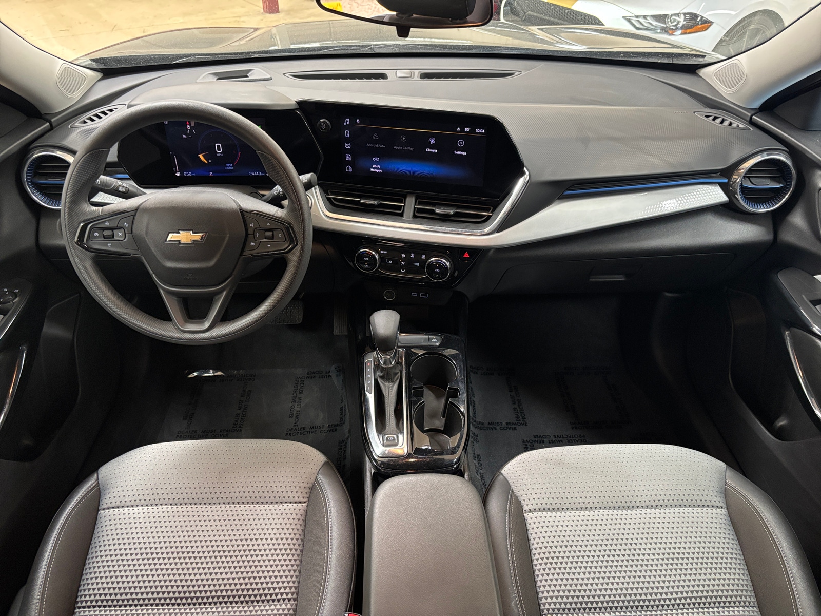 Thumbnail: 2025 Chevrolet Trax - 3