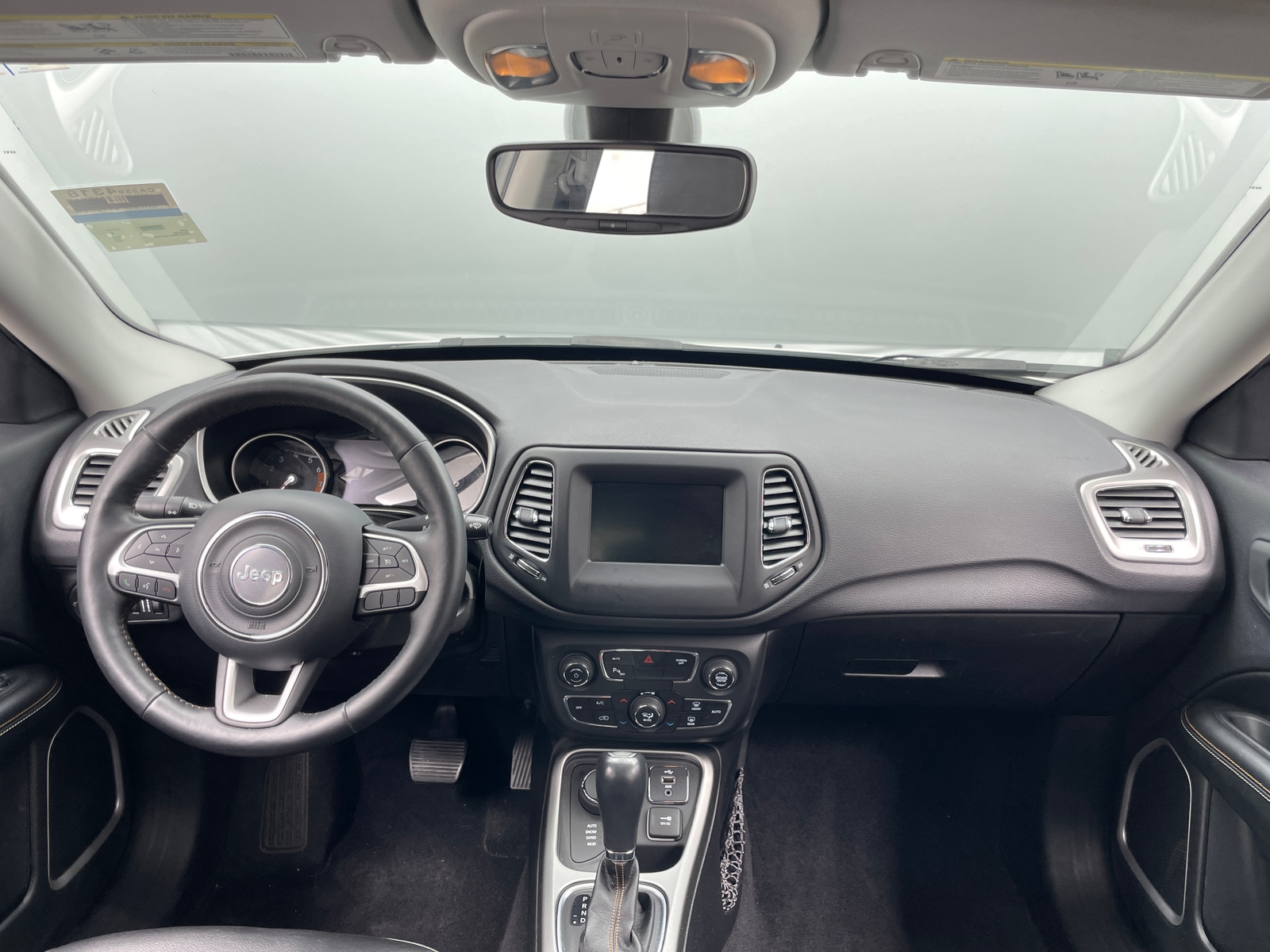 Thumbnail: 2018 Jeep Compass - 3