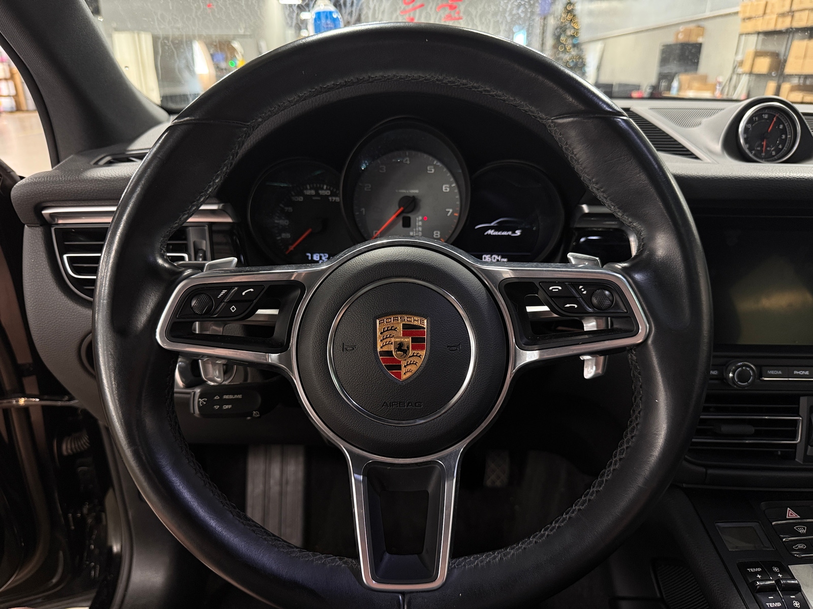 Thumbnail: 2019 Porsche Macan - 4