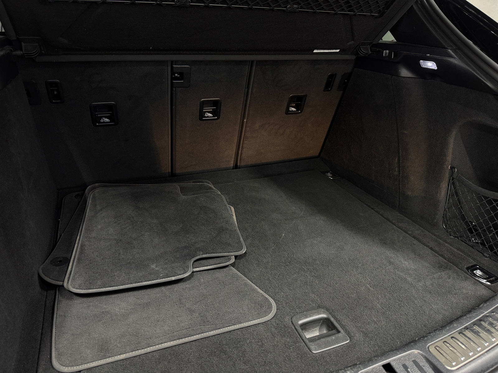 Thumbnail: 2019 Porsche Macan - 6