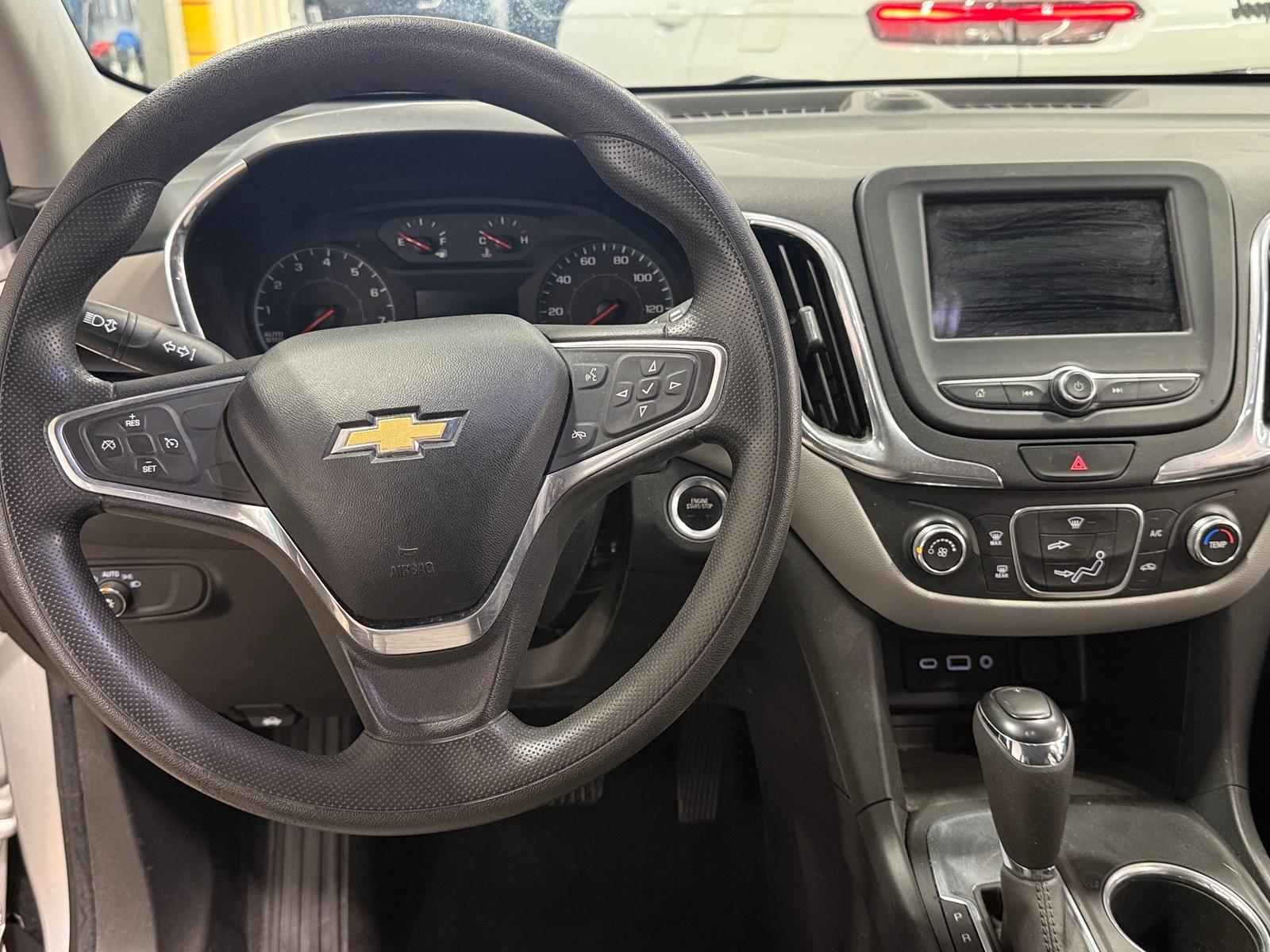 Thumbnail: 2019 Chevrolet Equinox - 5