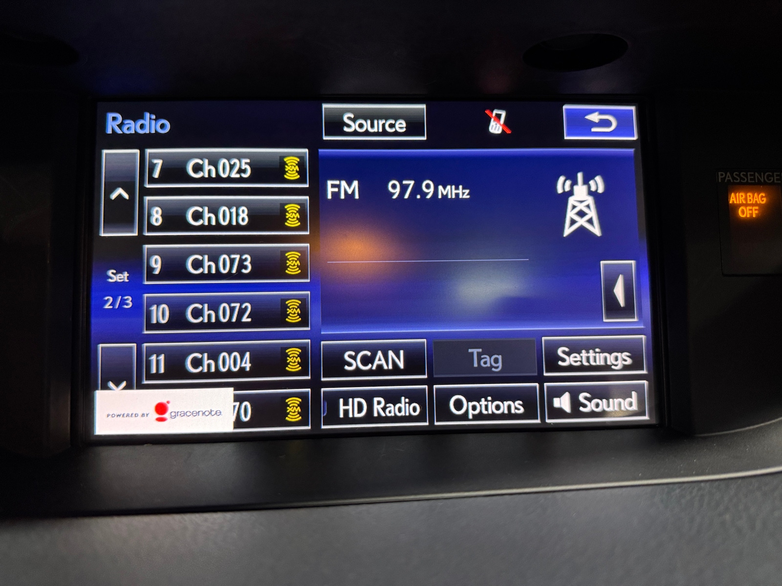 Thumbnail: 2015 Lexus ES - 3