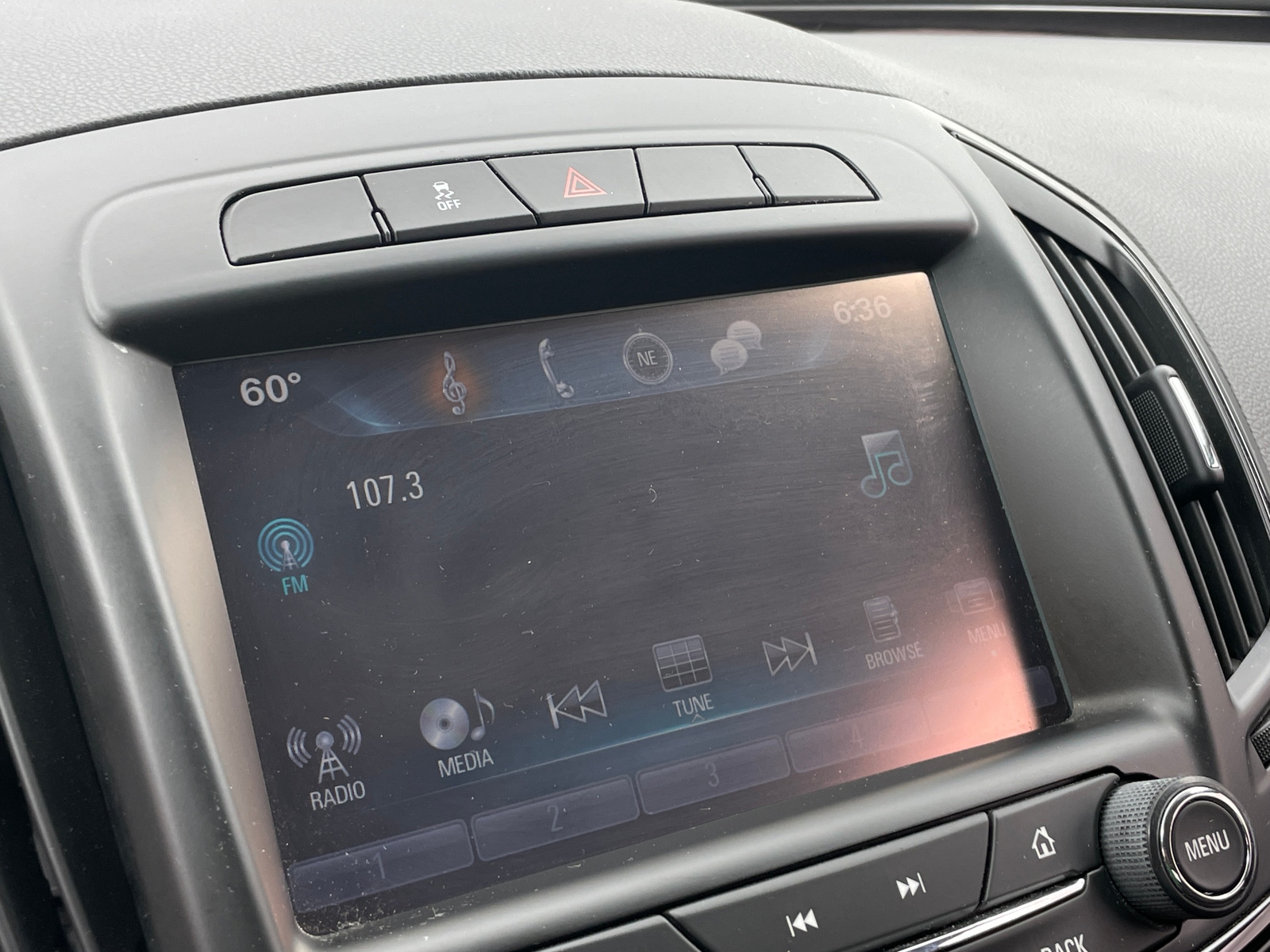 Thumbnail: 2016 Buick Regal - 3