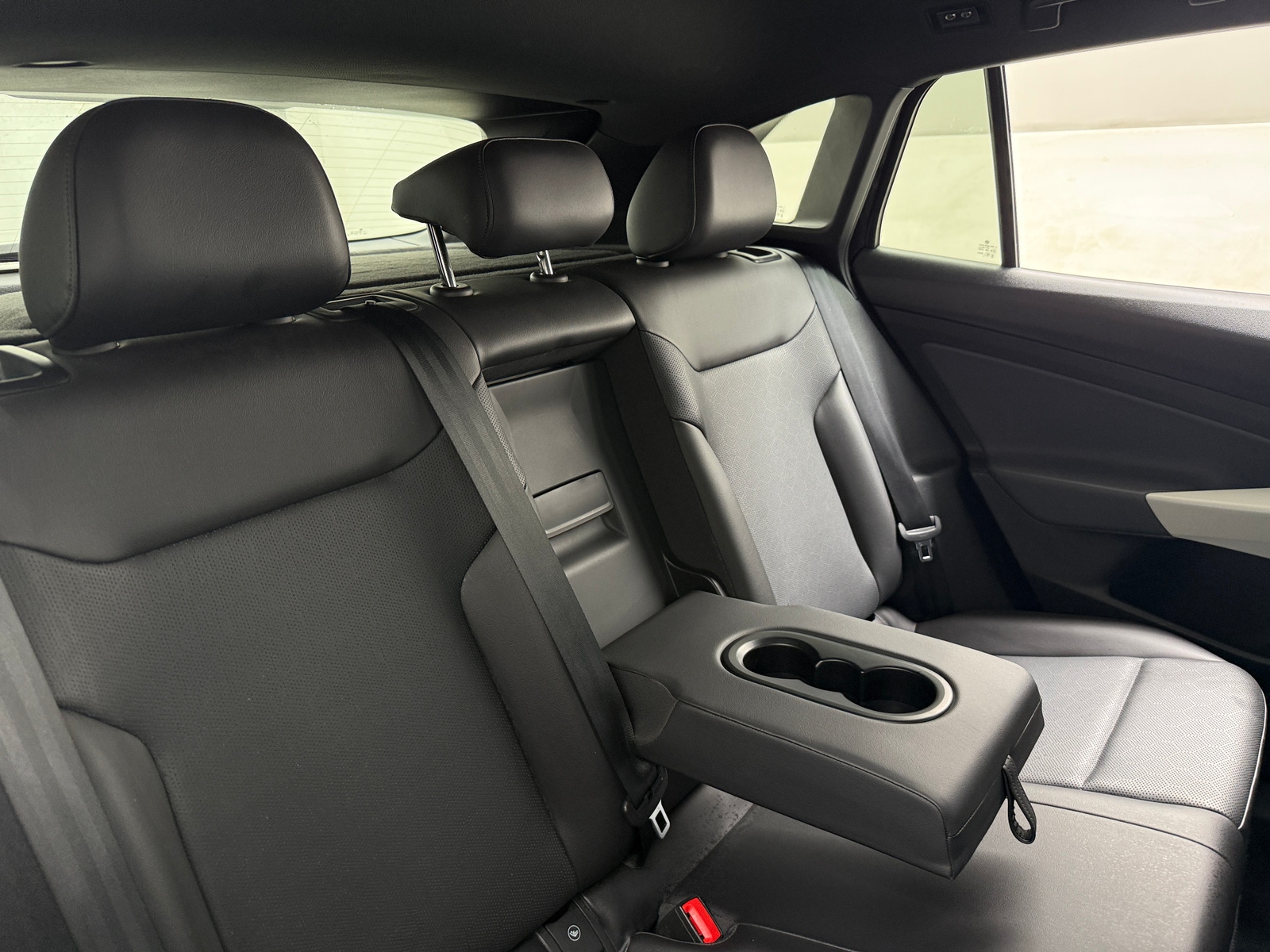 Thumbnail: 2021 Volkswagen ID.4 - 5