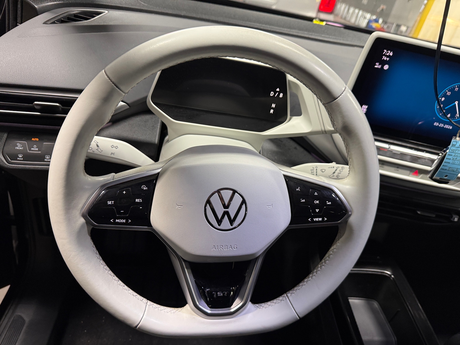 Thumbnail: 2021 Volkswagen ID.4 - 4