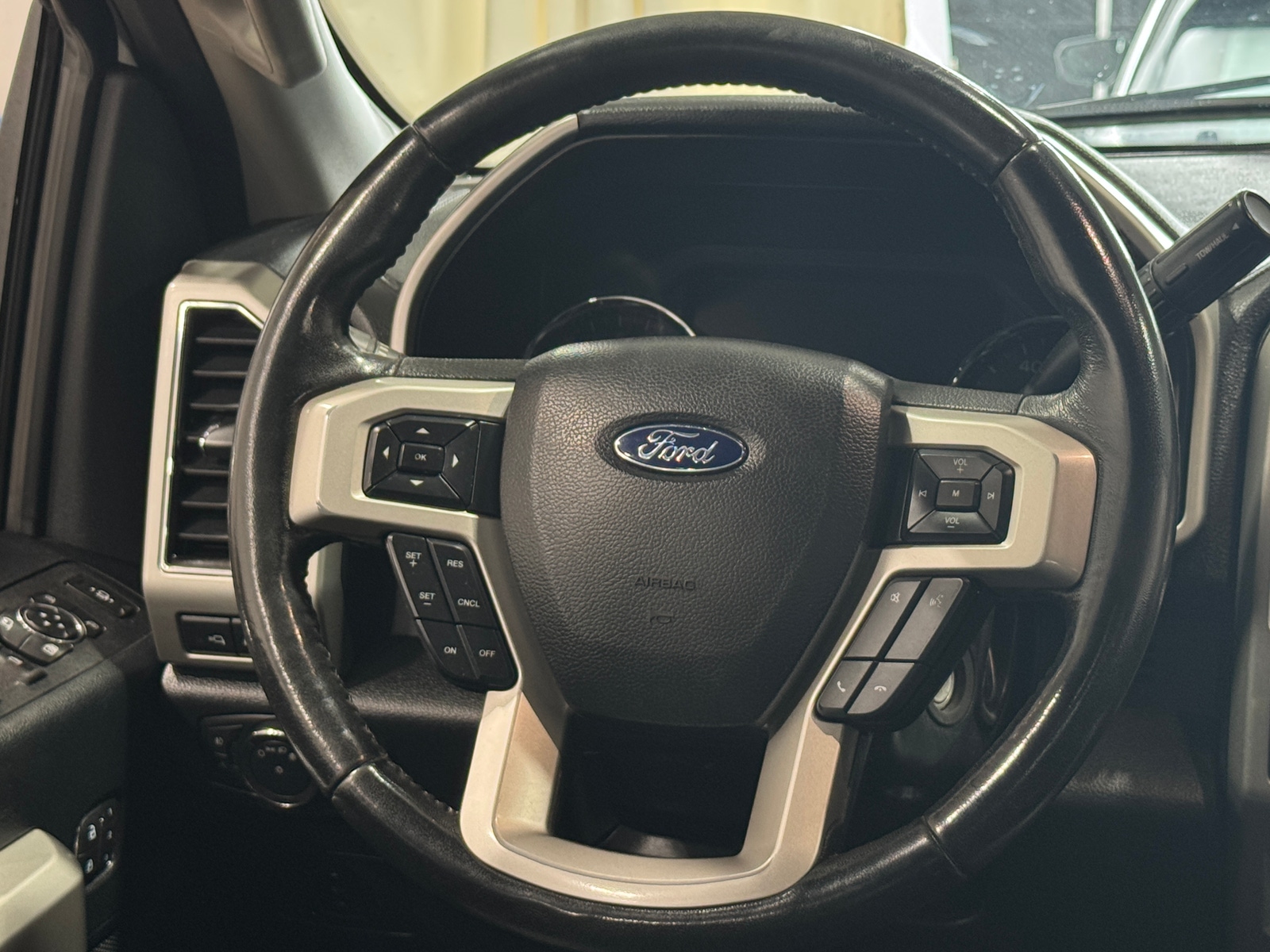 Thumbnail: 2019 Ford Econoline - 4