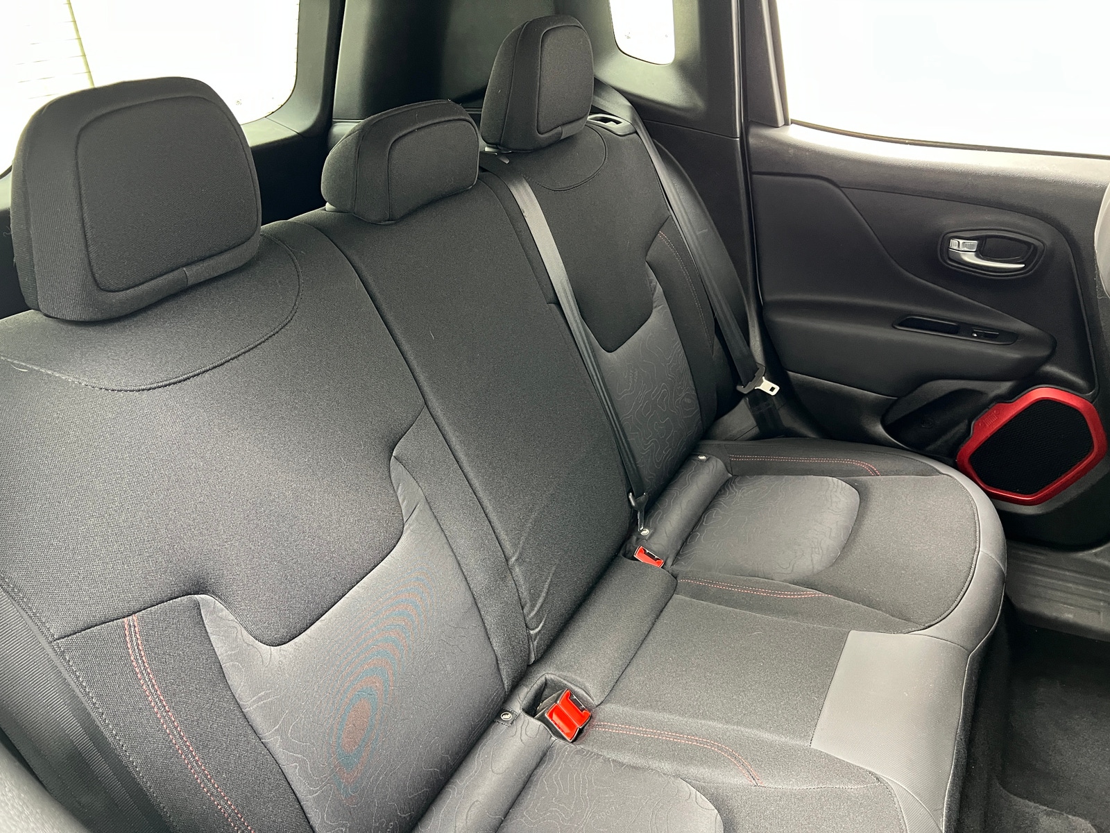 Thumbnail: 2018 Jeep Renegade - 6