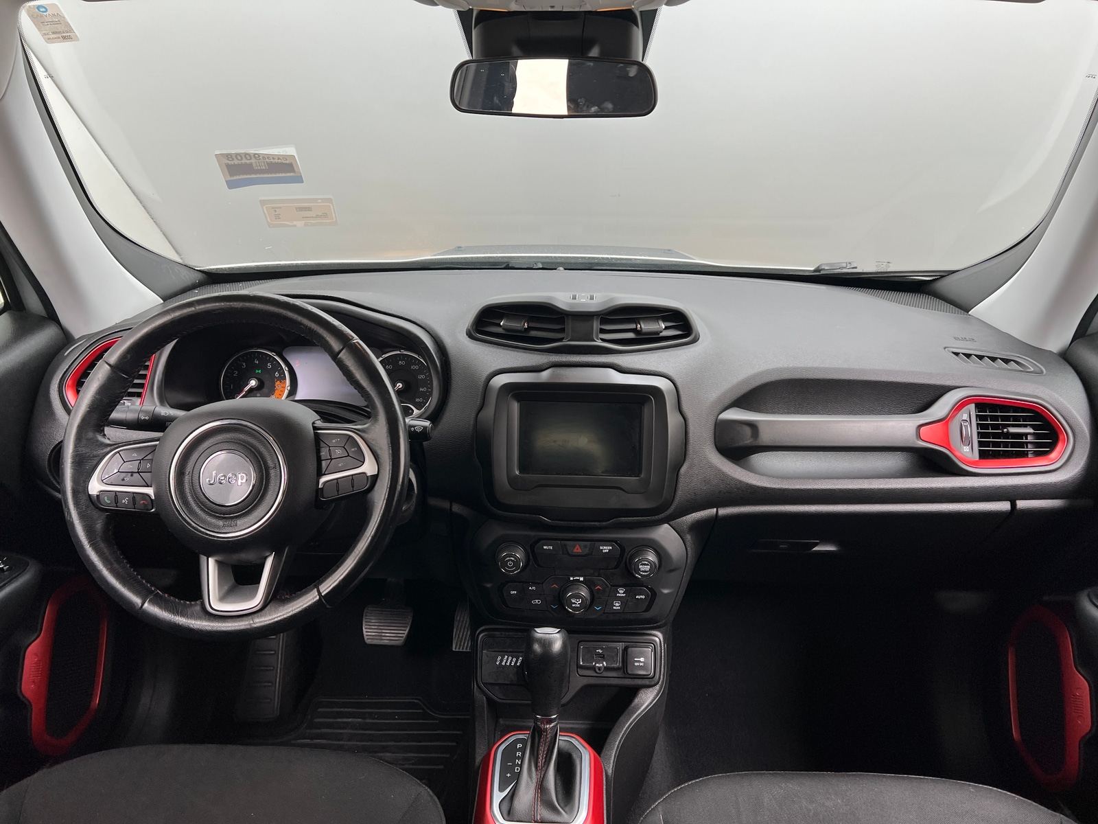 Thumbnail: 2018 Jeep Renegade - 3