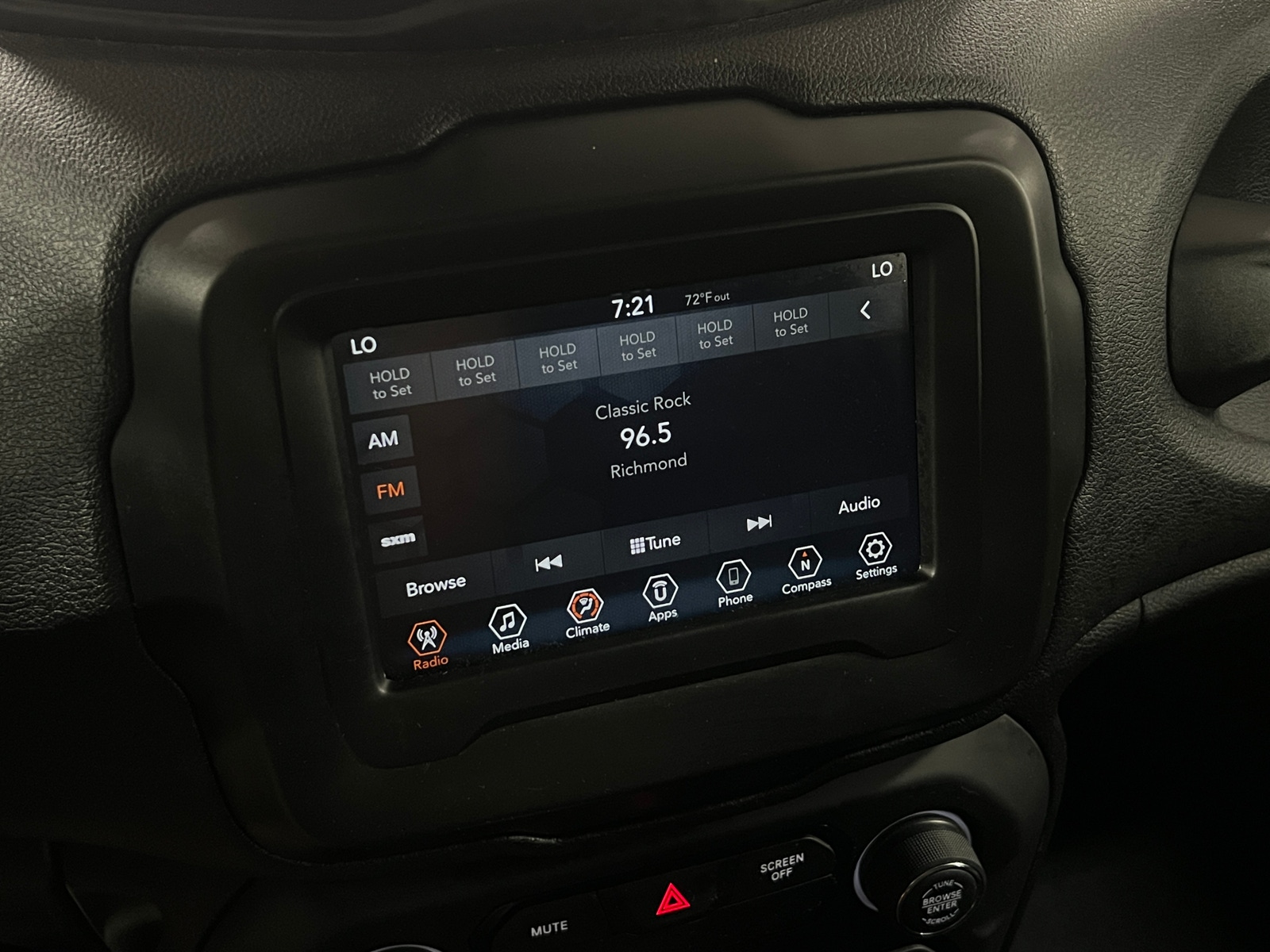 Thumbnail: 2018 Jeep Renegade - 4