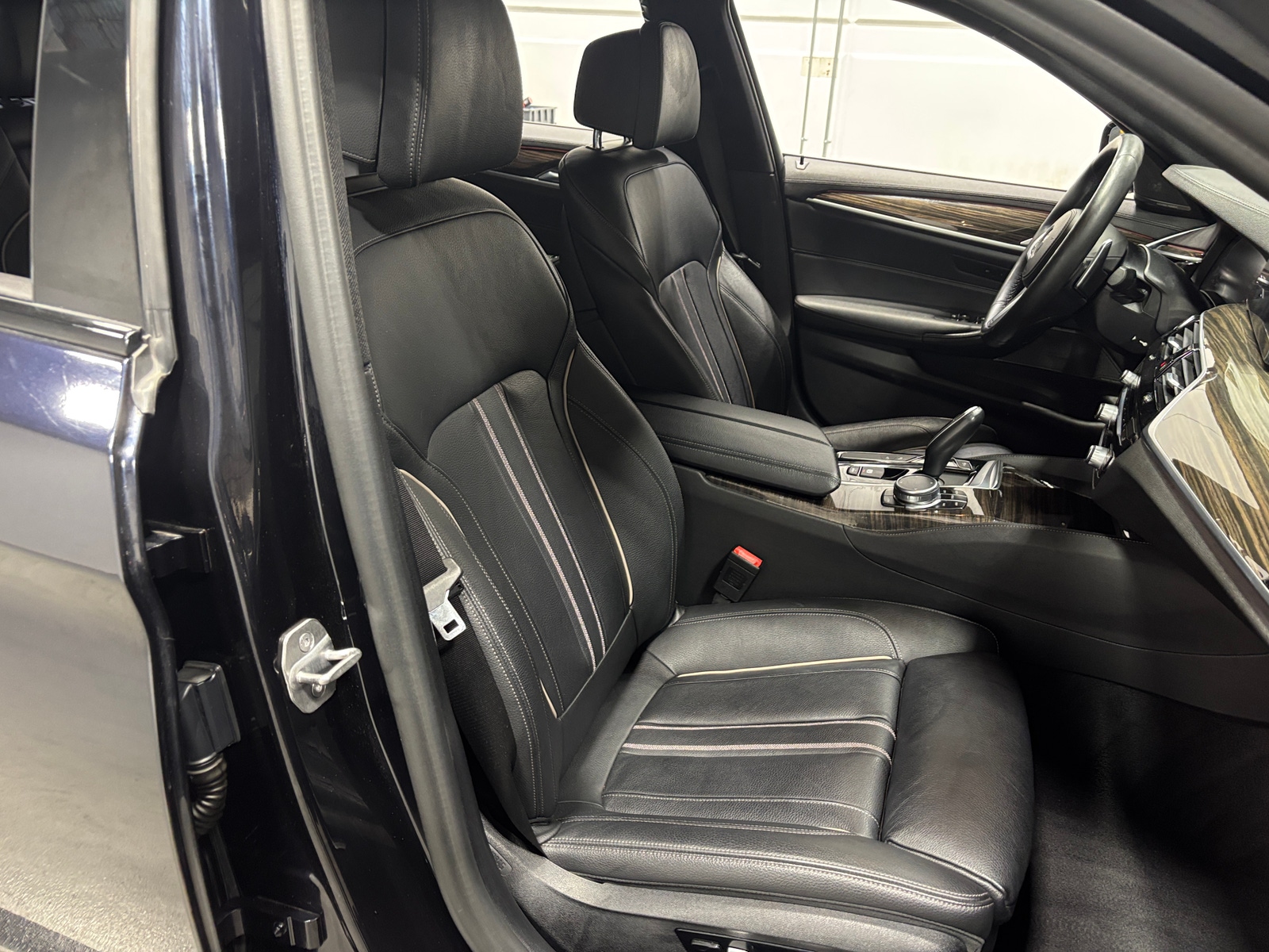 Thumbnail: 2020 BMW 5 Series - 2