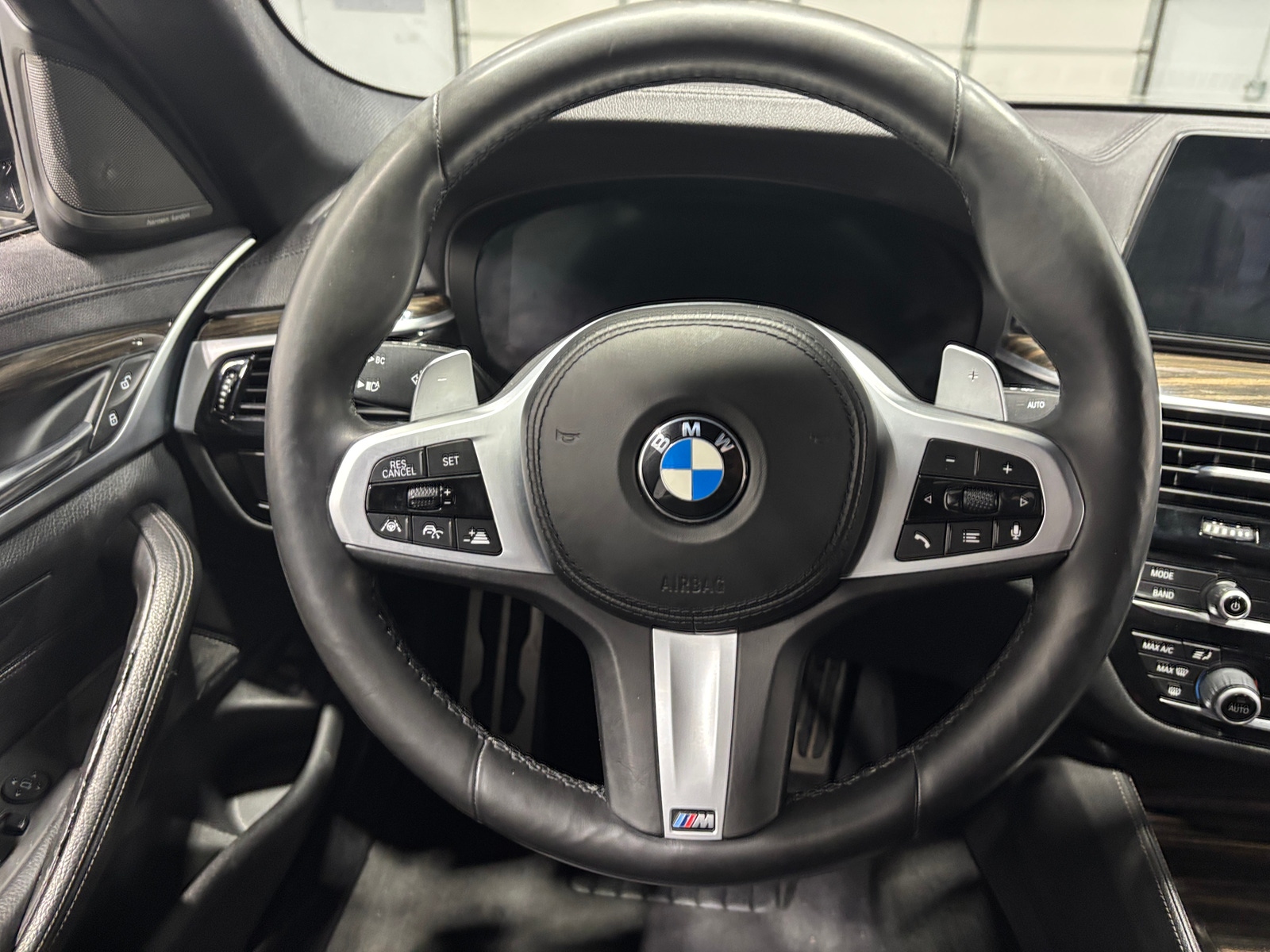 Thumbnail: 2020 BMW 5 Series - 5