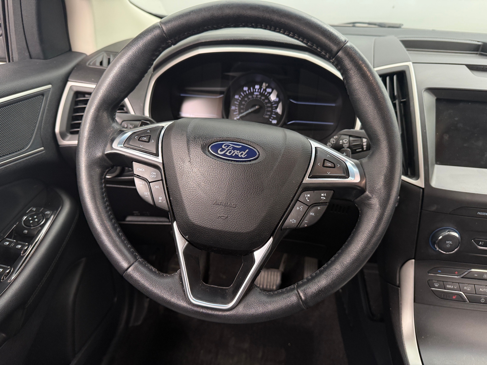 Thumbnail: 2020 Ford Edge - 4